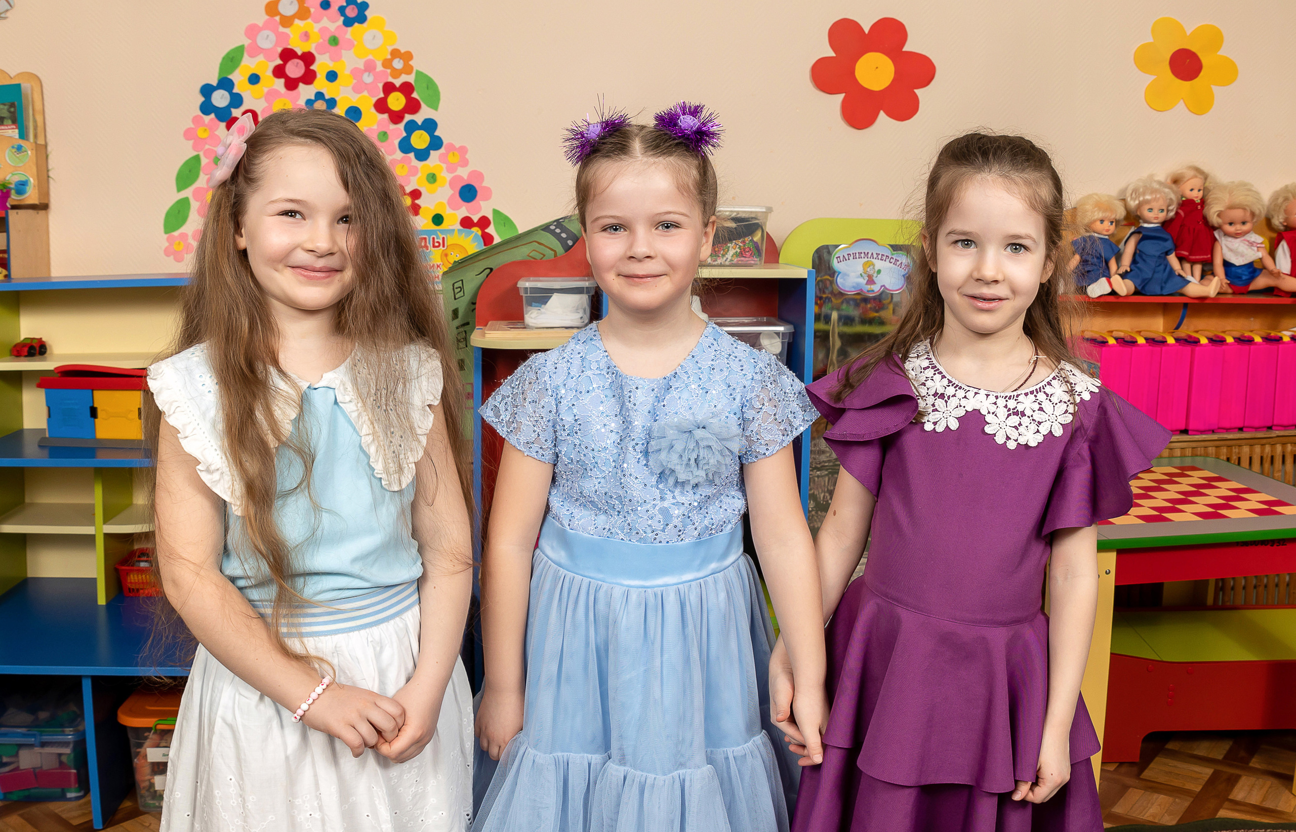 Групповые фотографии, фото с лучшим другом. Школьный и детсадовский фотограф Москва. Детский фотограф