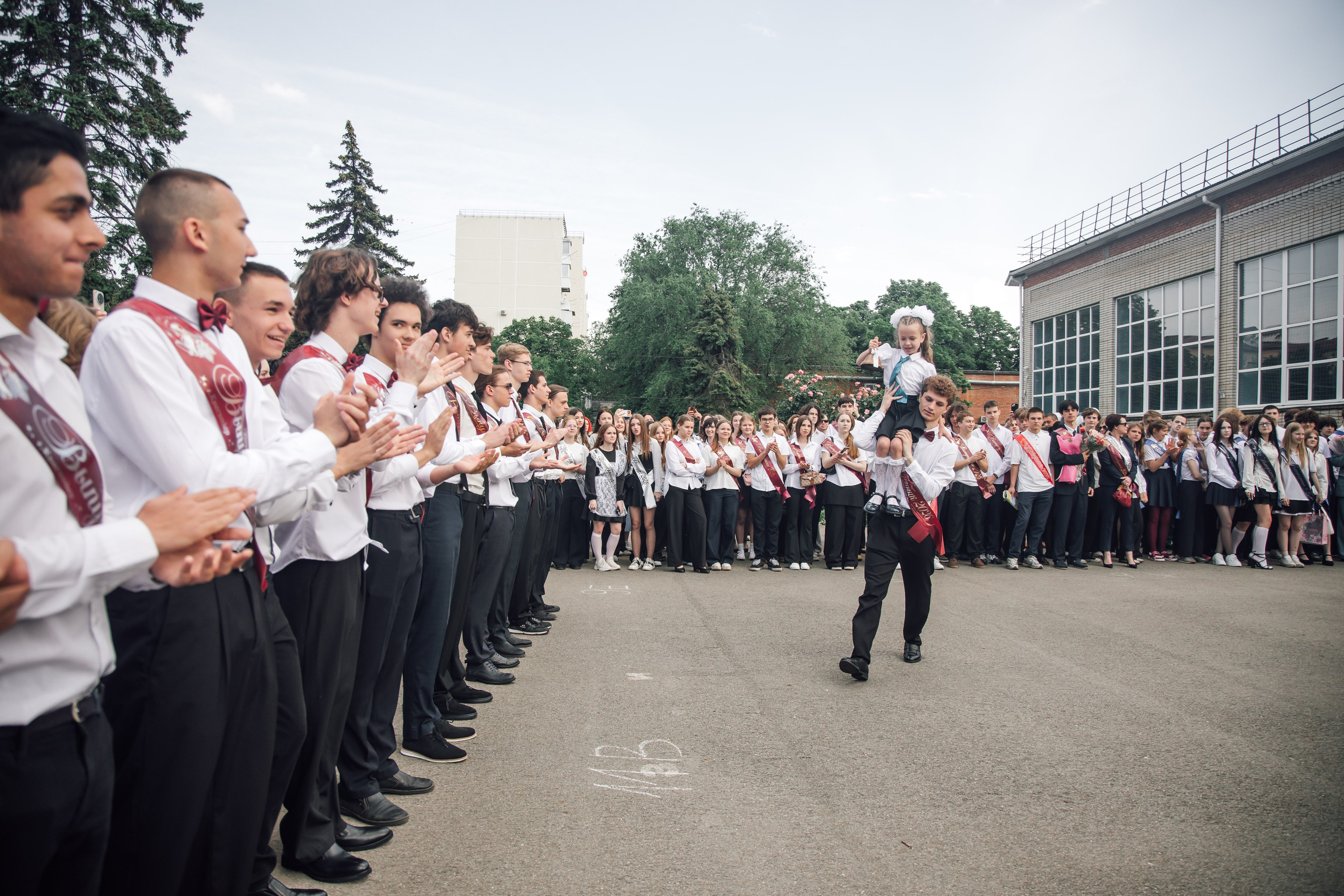 Последний звонок для 11 класса. Фотохудожник Наталия Кирсанова