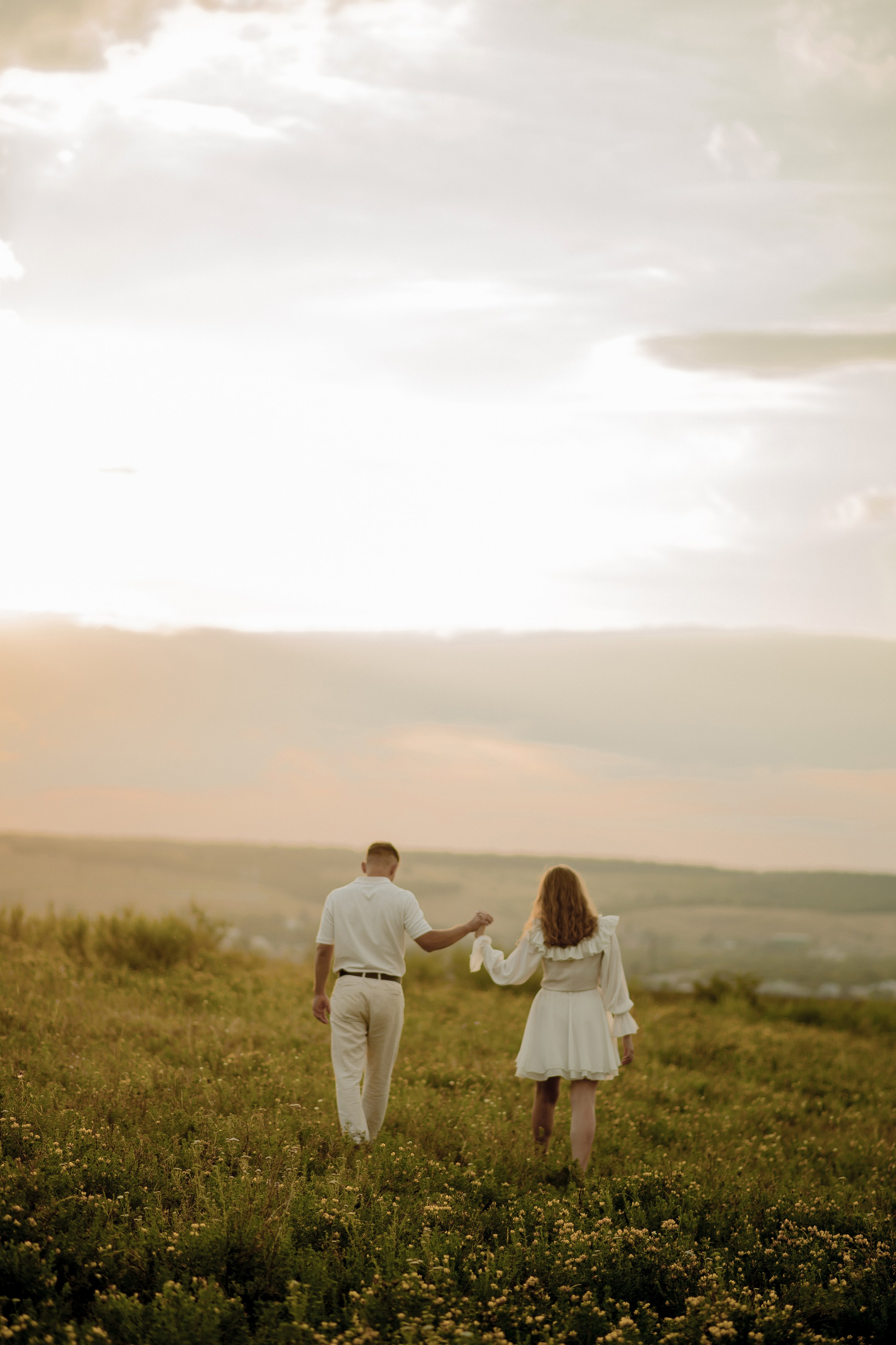 Любовь и желтые цветочки. Фотограф Мария Стрелкова
