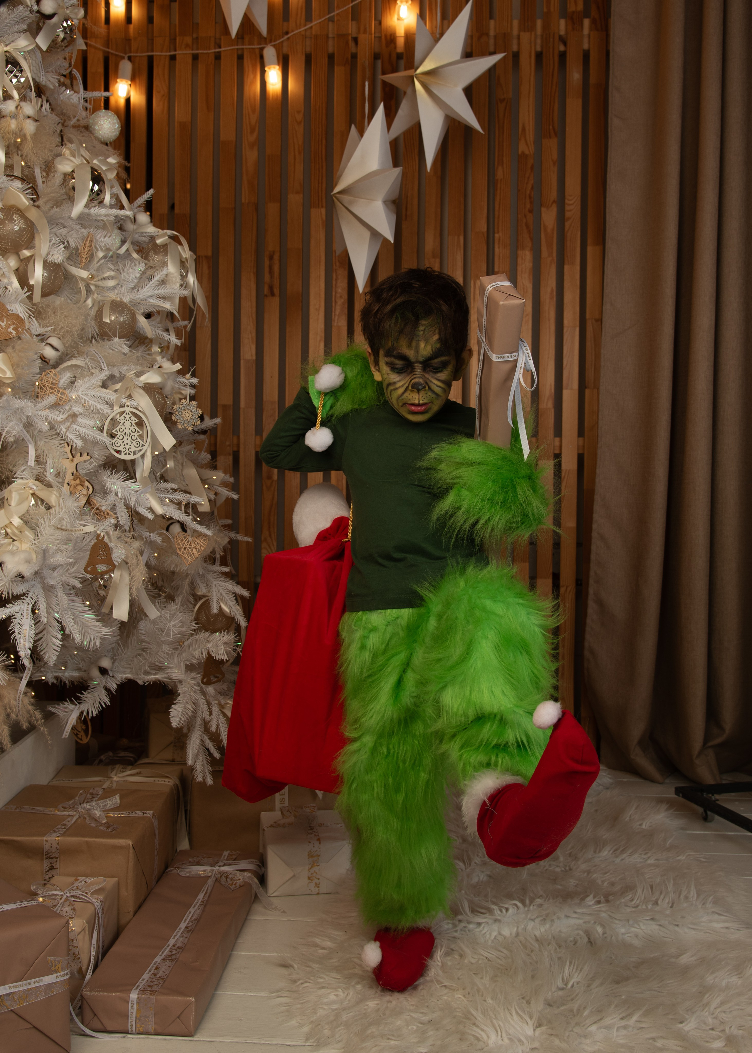 Новый Год. Гринч. Портретный Семейный Fine-Art фотограф в Санкт-Петербурге Криулина