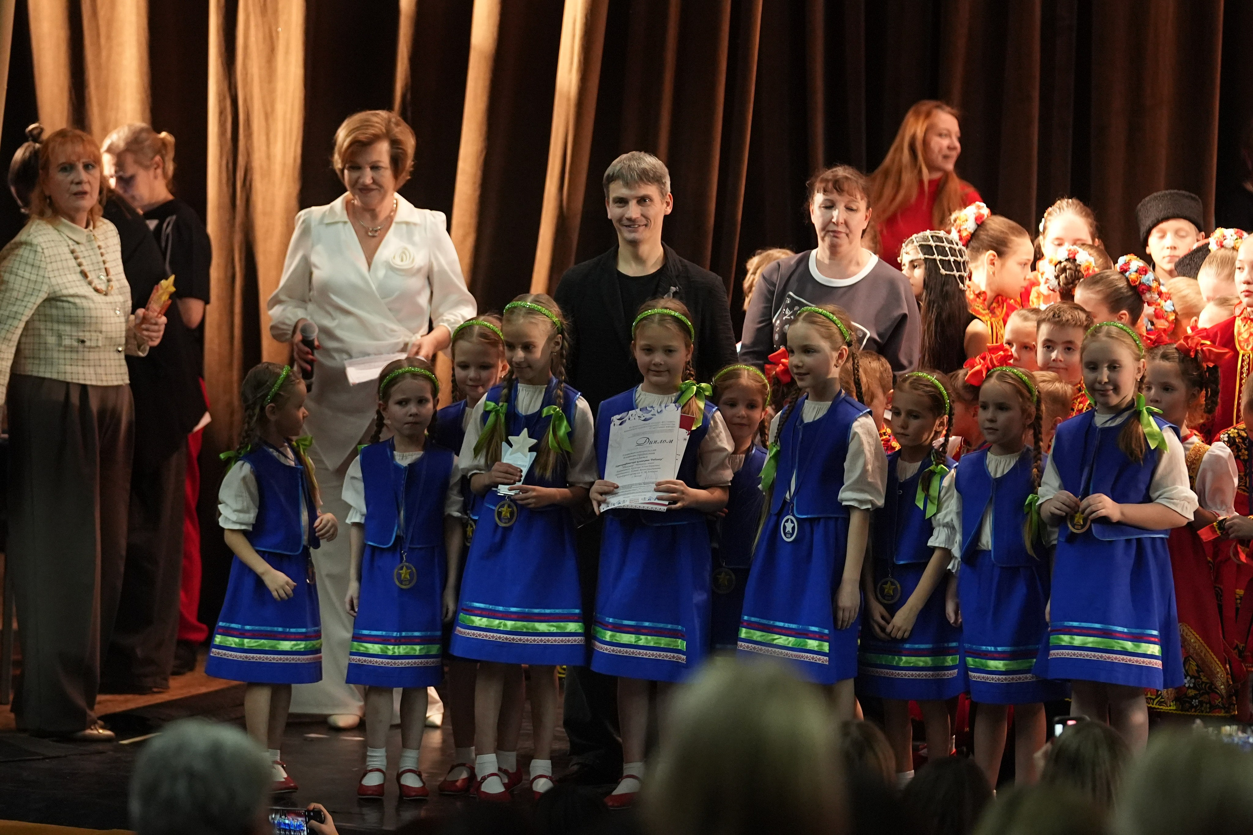 7 декабря, блок 2, г. Москва. Золотое яблочко