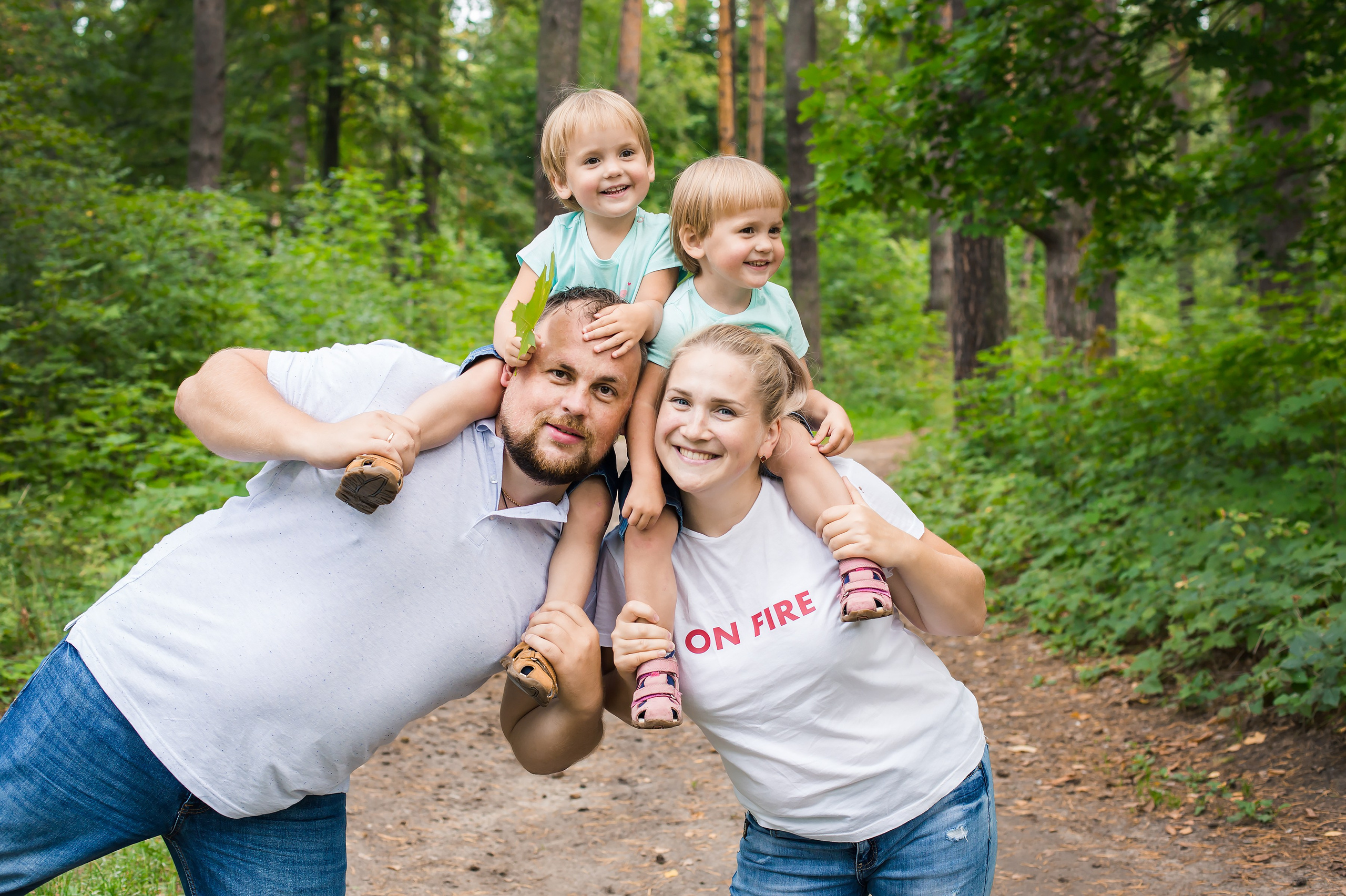 Прогулка в лесу. Репортажный, семейный и детский фотограф в Пензе и Заречном Арина Ермилова. Картины барельеф на заказ