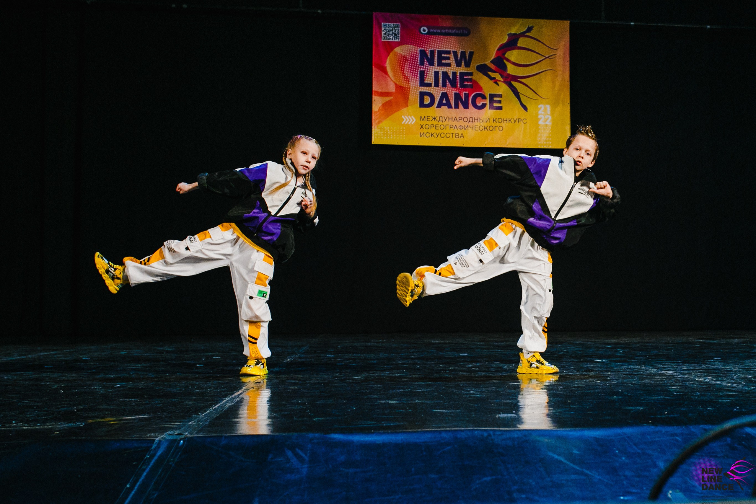 Концерты new line dance-magic universe-red. Фотограф в Новосибирске Ася Зверева