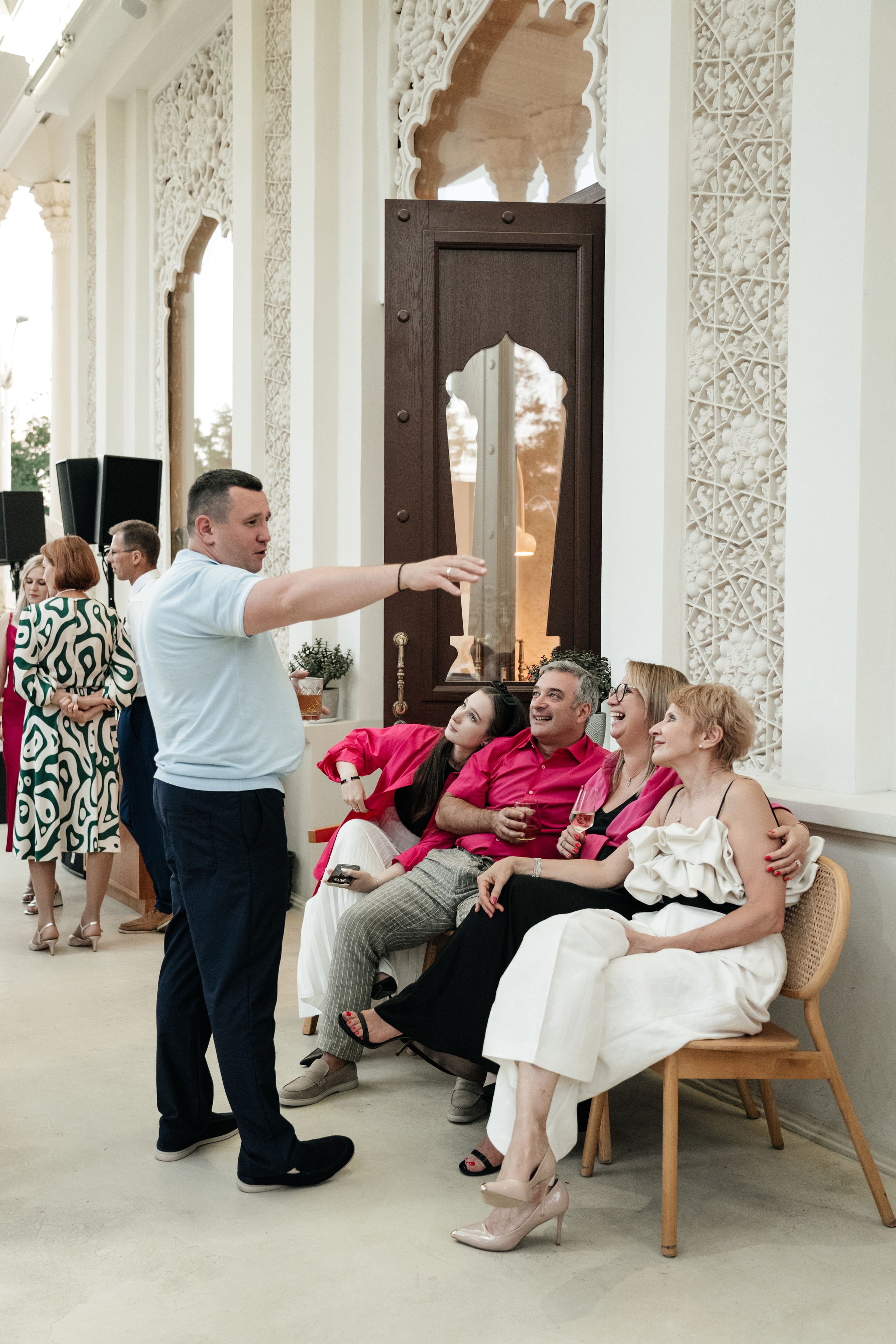 Ресторан Домик в саду, ВДНХ. Свадебный фотограф Москва Александра Аверкова