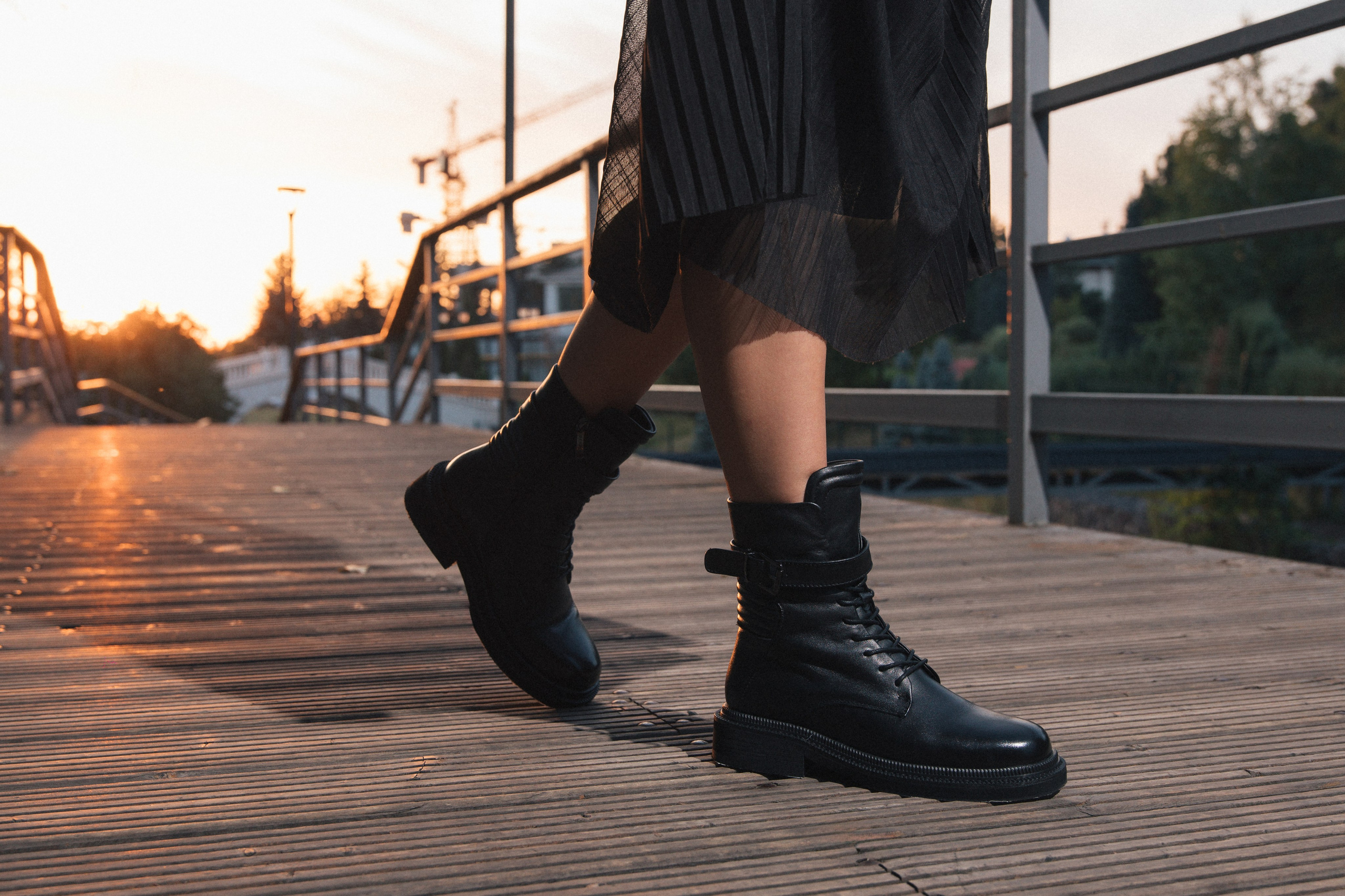 Respect shoes. Свадебный и студийный фотограф в Алматы Ильяс Кырбаев