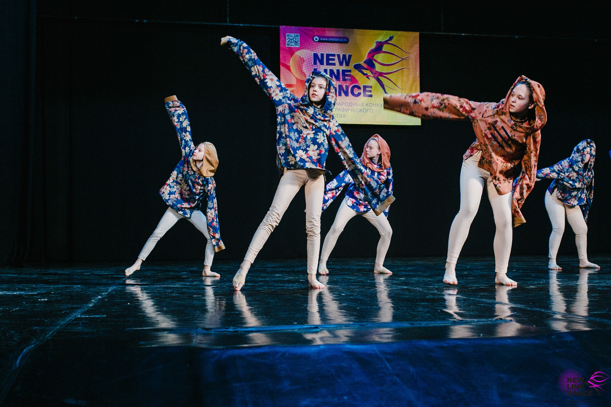 Концерты new line dance-magic universe-red. Фотограф в Новосибирске Ася Зверева