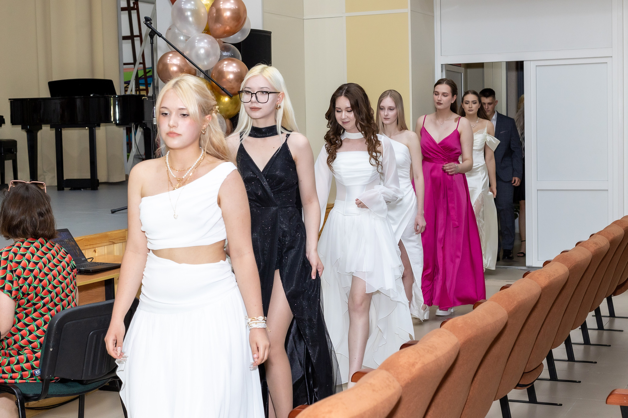 Вручение аттестата 2025. Выпускные альбомы Майкоп, Краснодар Елена Золотарева