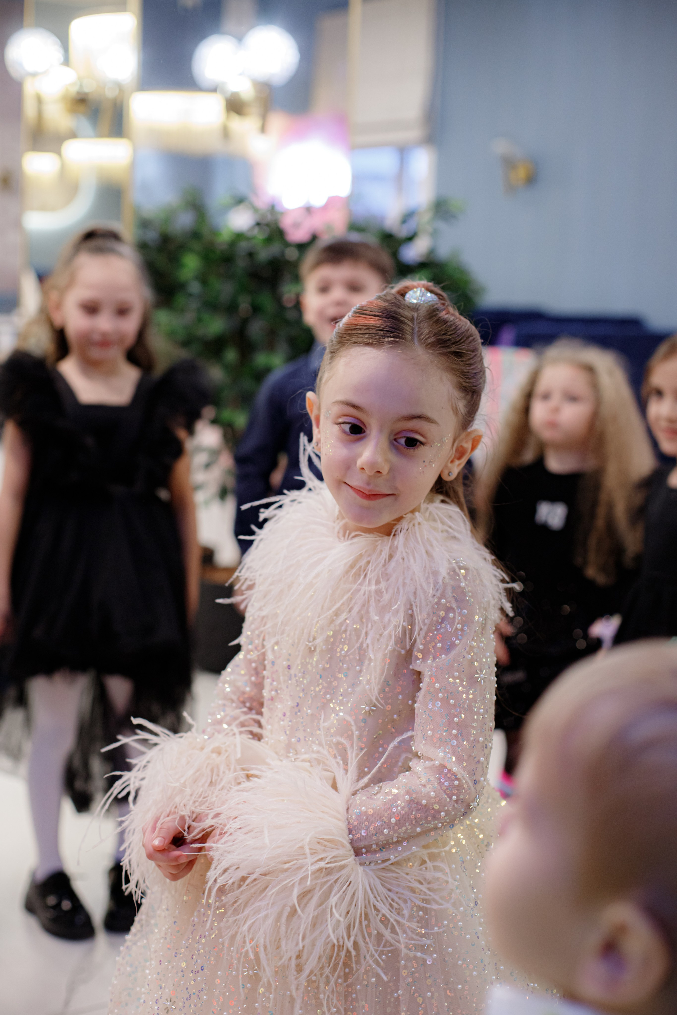 ASIA'S BIRTHDAY PARTY. Photokarish