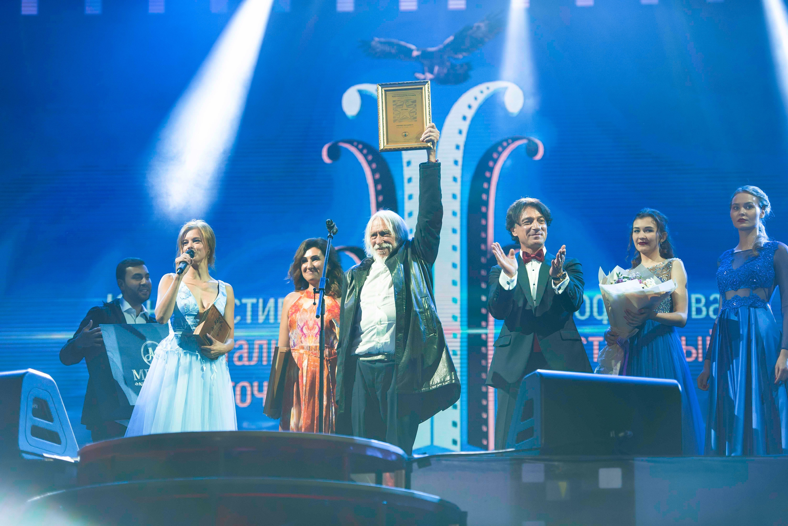 Хрустальный источникъ ОТКРЫТИЕ. Фотограф Мария Хлебникова Санкт-Петербург Москва