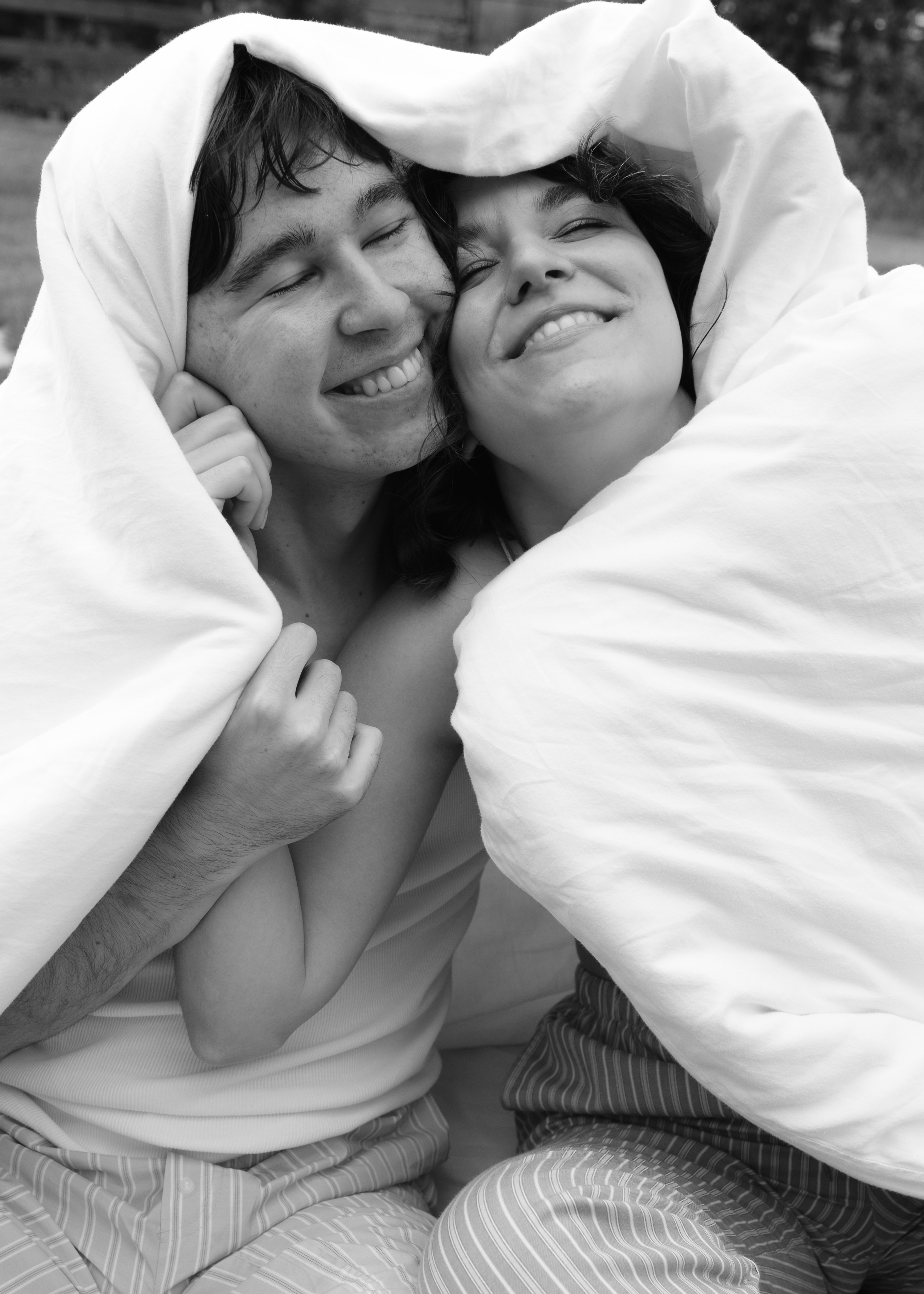 Молодые счастливые. Обо мне