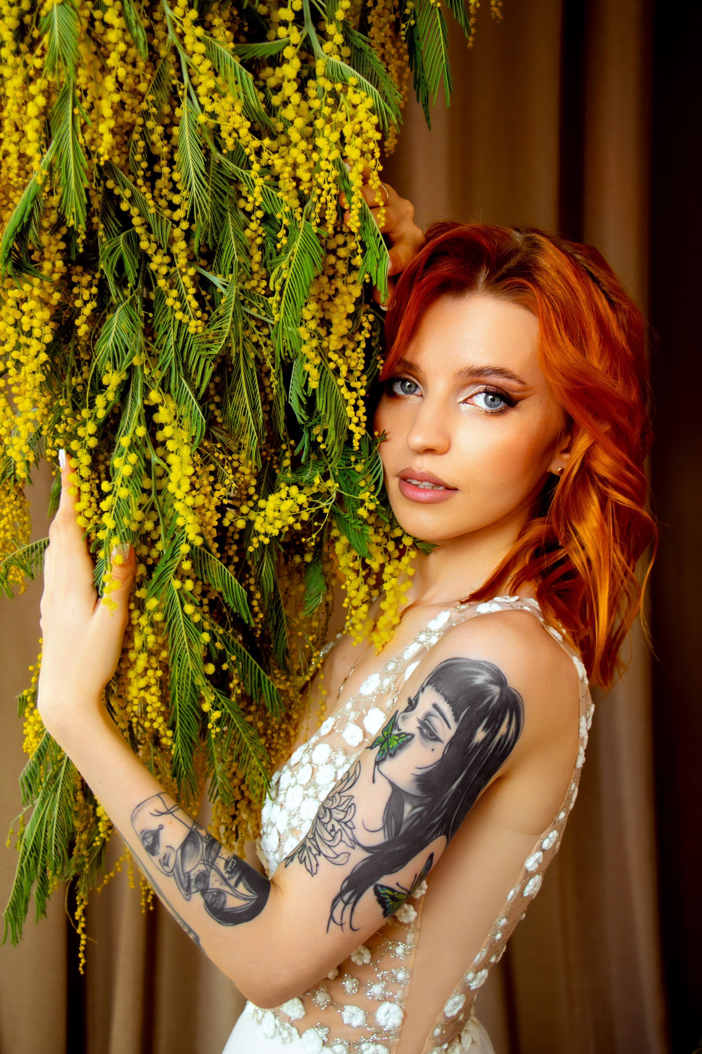 Анна в мимозе. Фотограф Татьяна Матрос