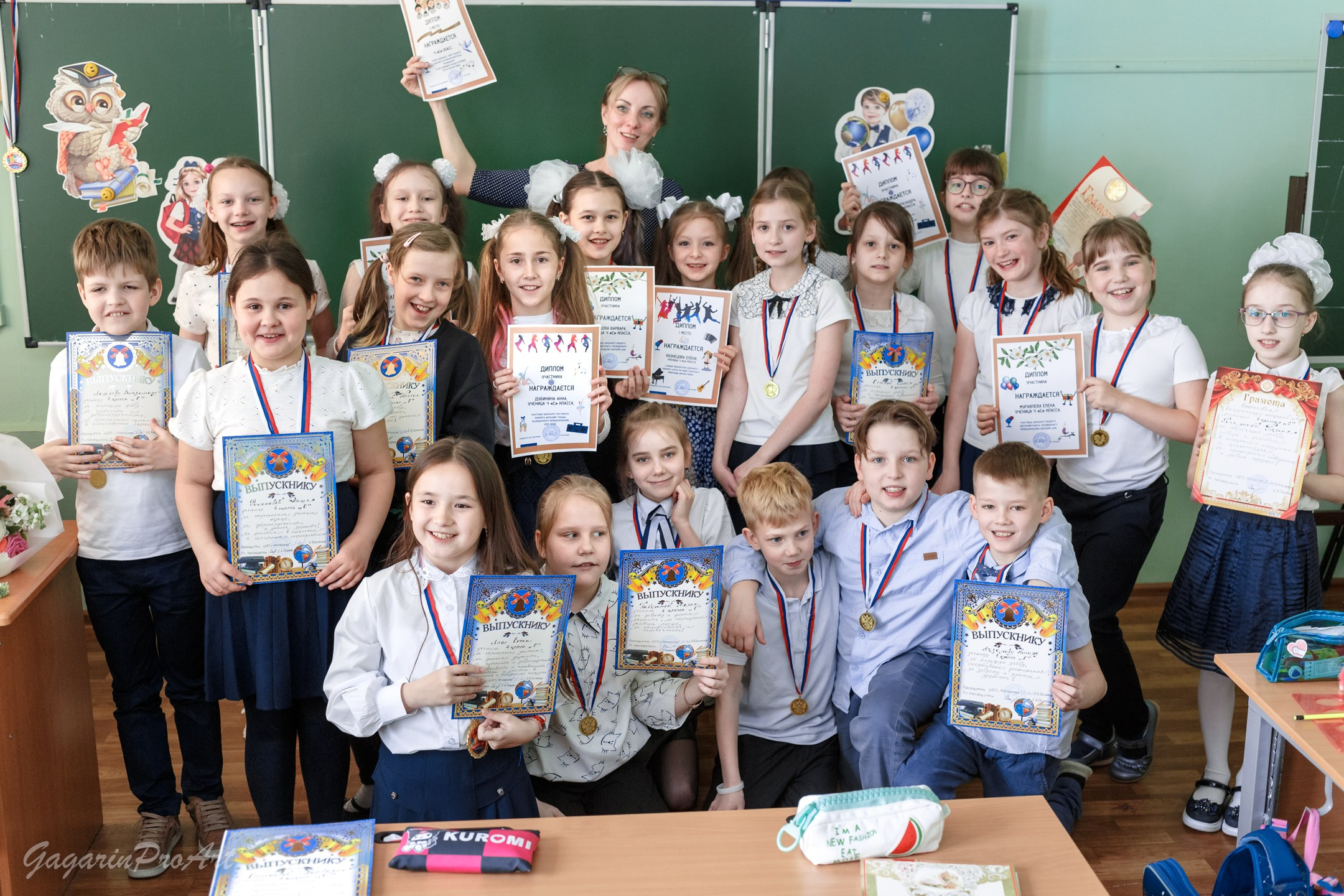 Репортаж в школе на выпускной. Фотограф на выпускной. GagarinProArt