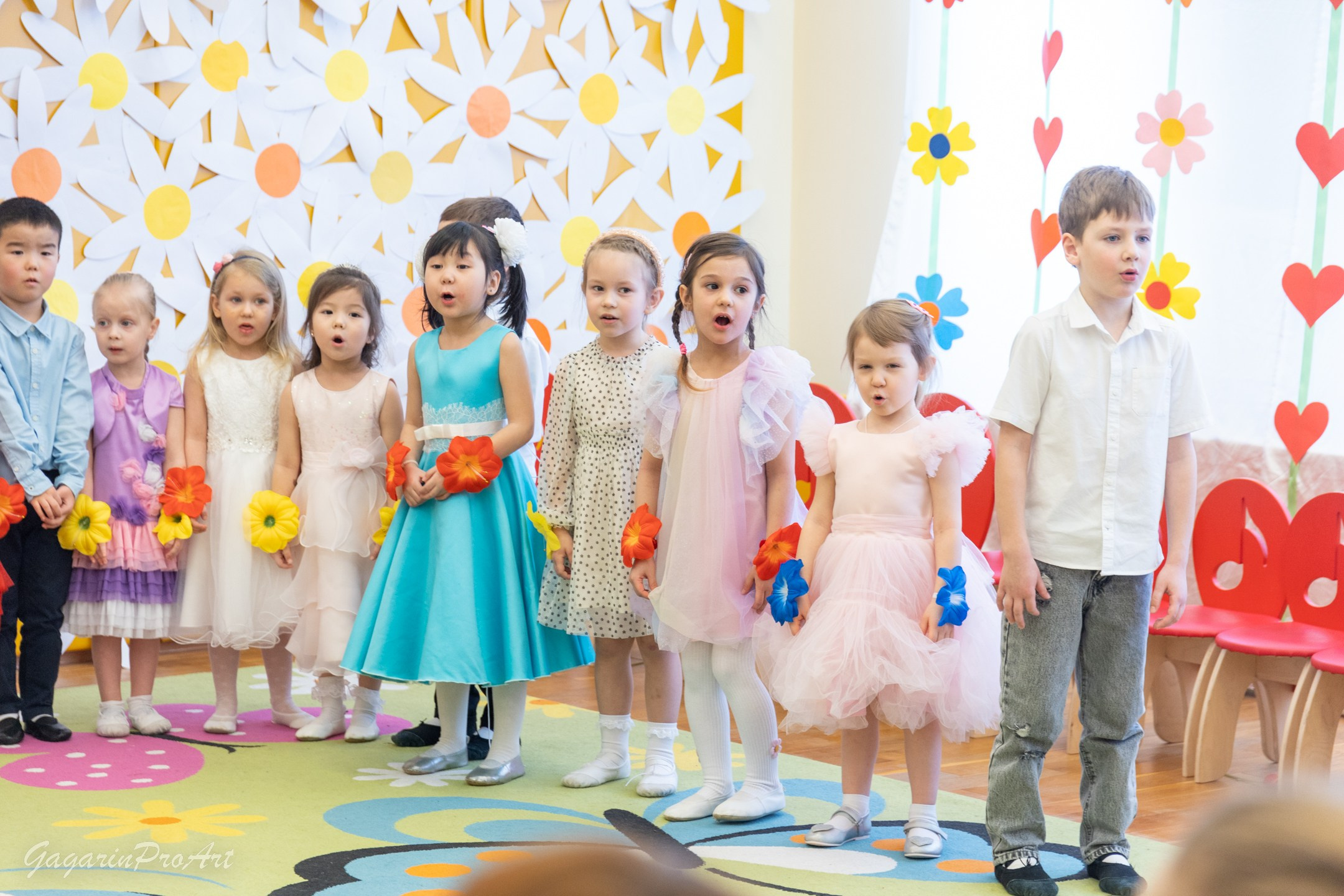 Фотограф в детский сад на утренник и праздник. GagarinProArt