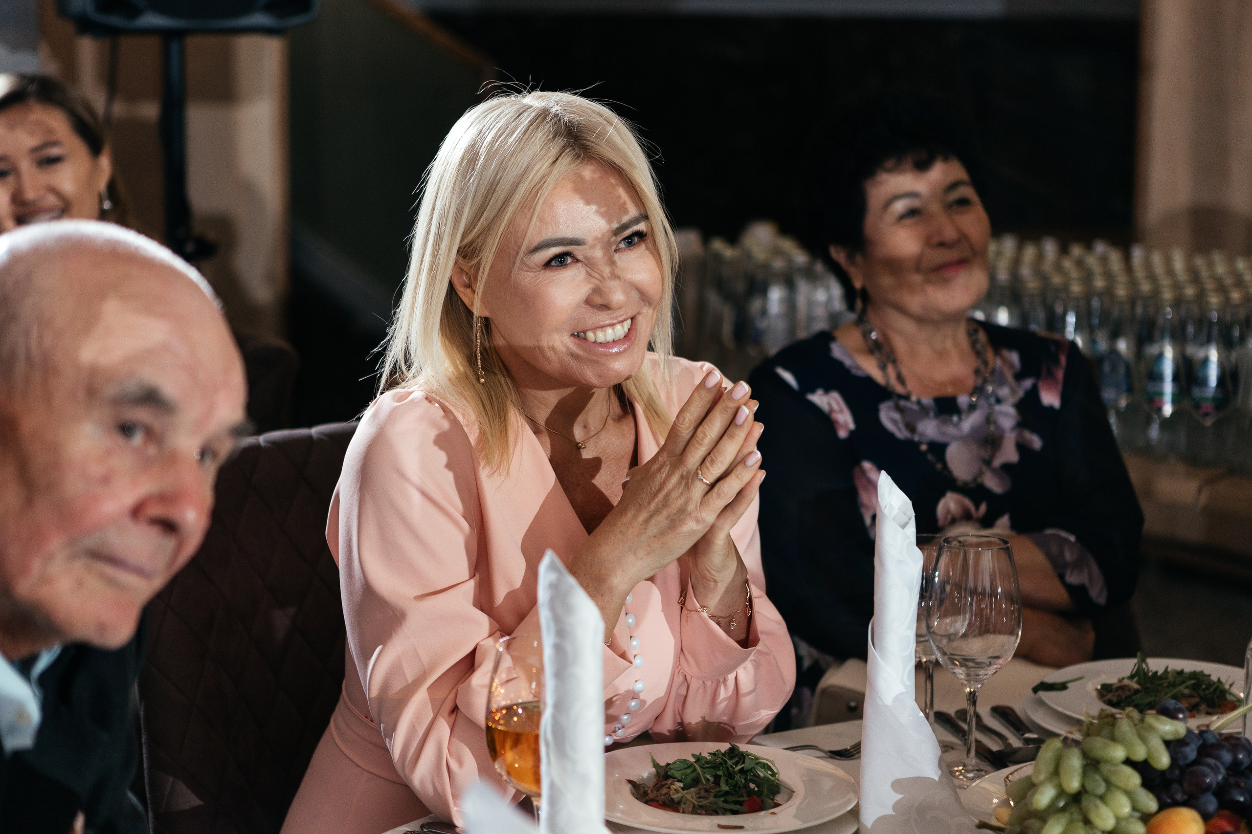 Свадебный фотограф Уфа — Руслан ГабдлисламовЖивые эмоции, красивые кадры, воспоминания на всю жизнь.Работаю по всей Республике Башкортоста. Свадебный фотограф Уфа Руслан Габдлисламов