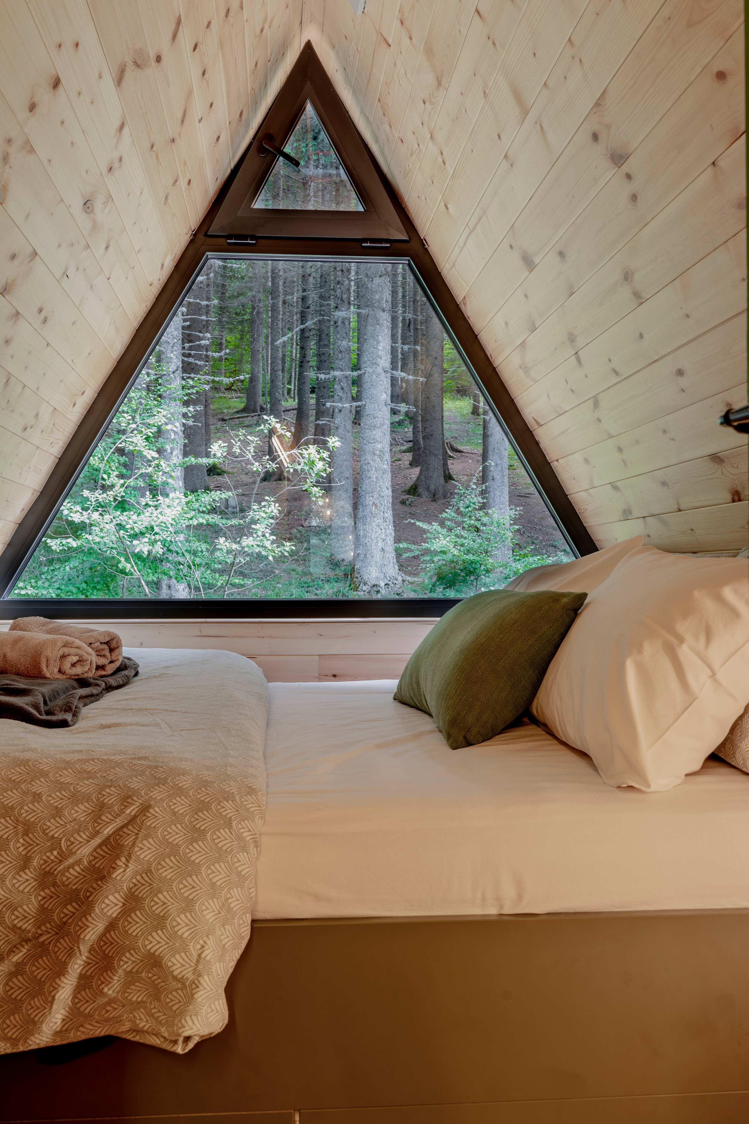 Viktorija Chalet. Photographer Liana Sudets Serbia Kopaonik Brzece Brus