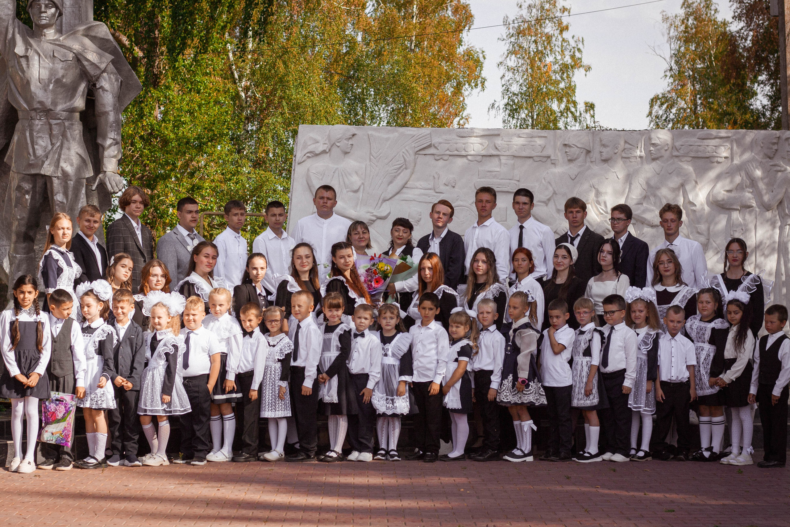 11 класс линейка. Портретный фотограф в Саратове