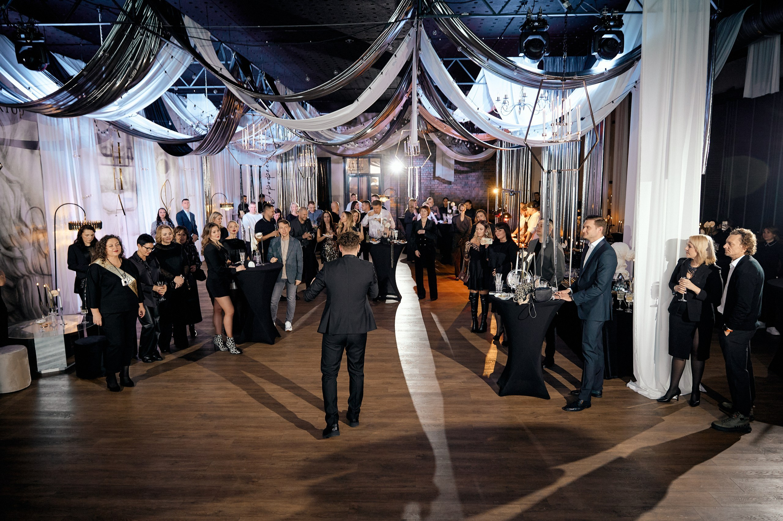 Репортажный фотограф Сургут. Свадебный фотограф в Сургуте Иванов Павел