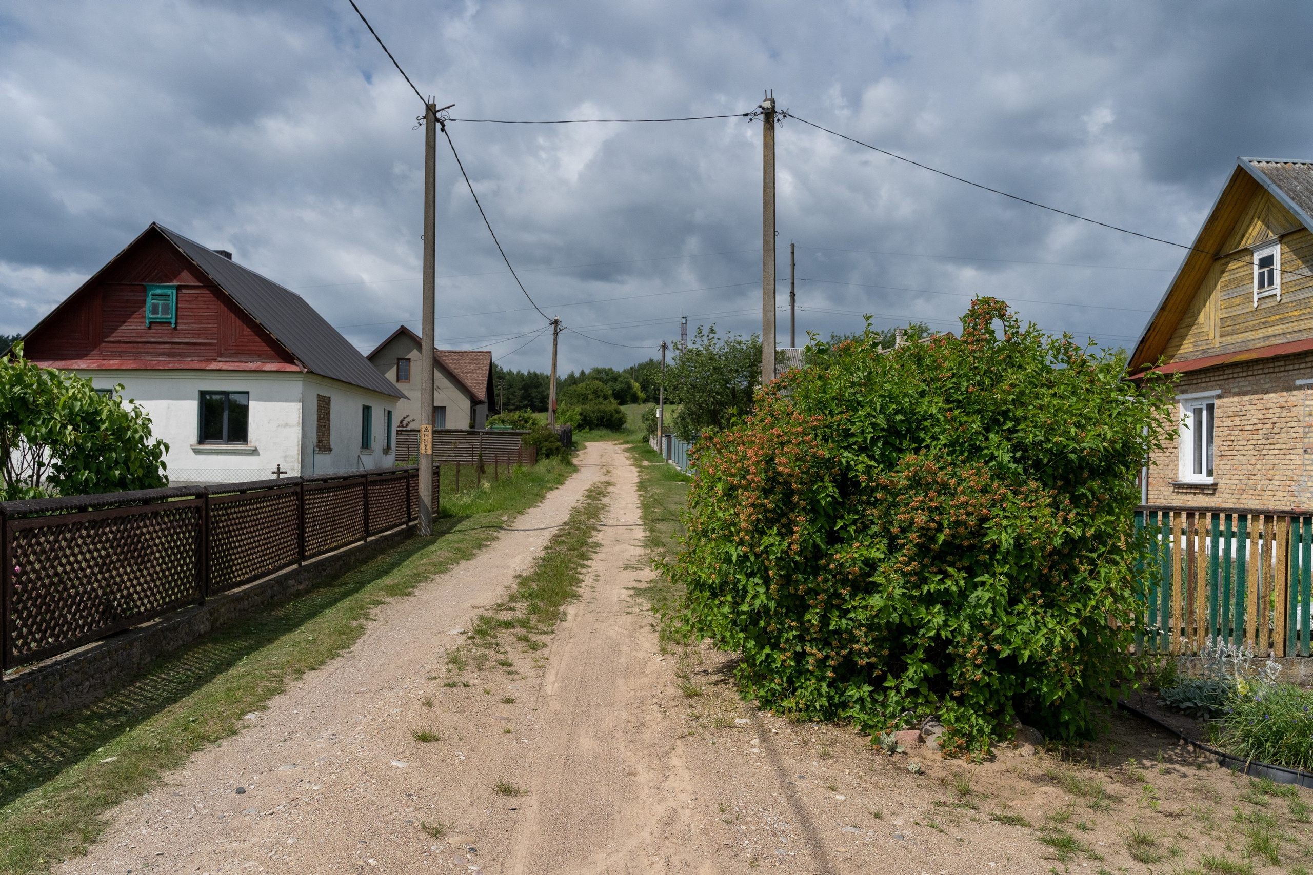 Home.land. Künstler Verstecktoff