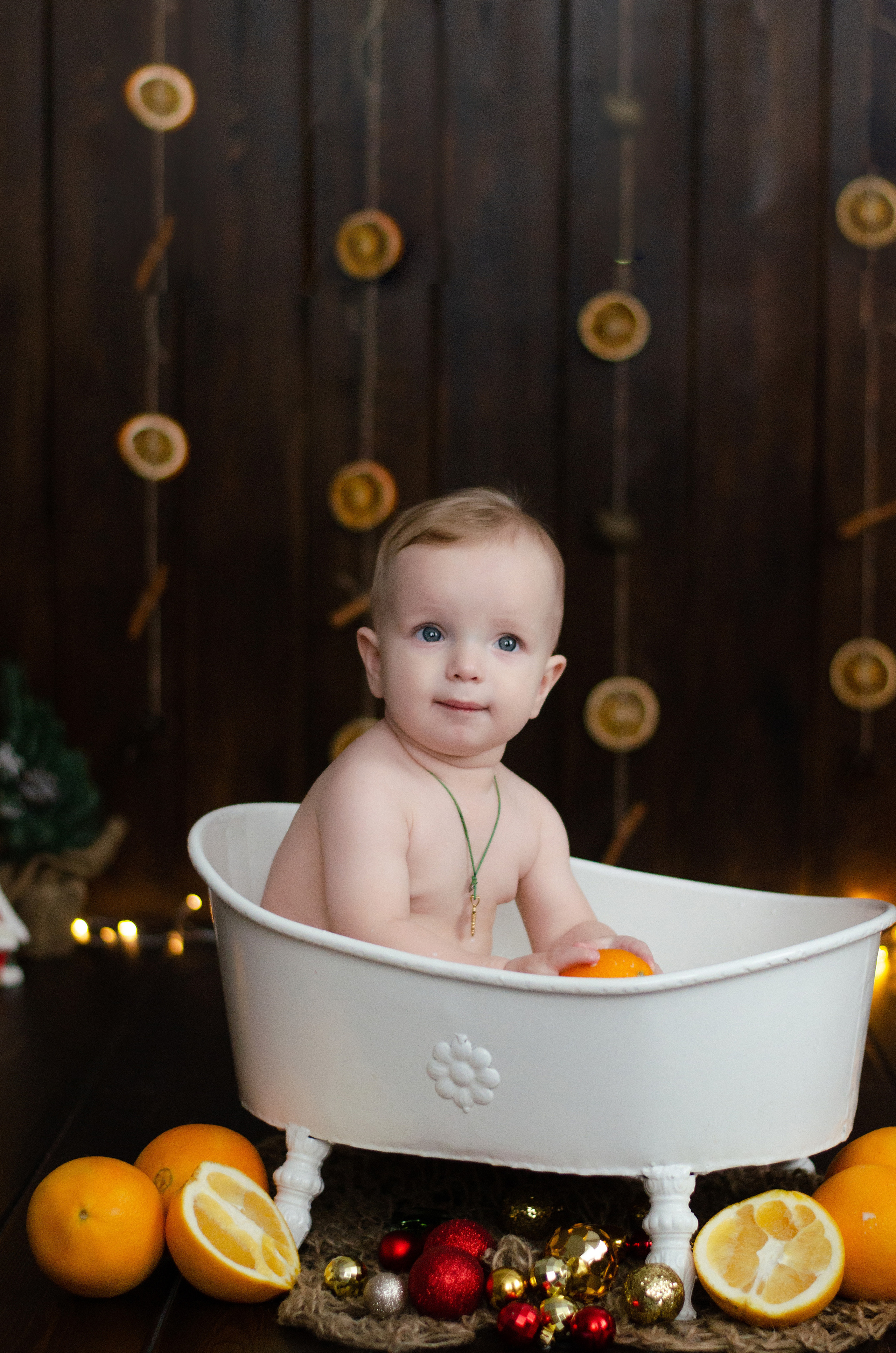 Молочная ванночка. Марина Колосова, детский фотограф и фотограф новорожденных в Красноярс