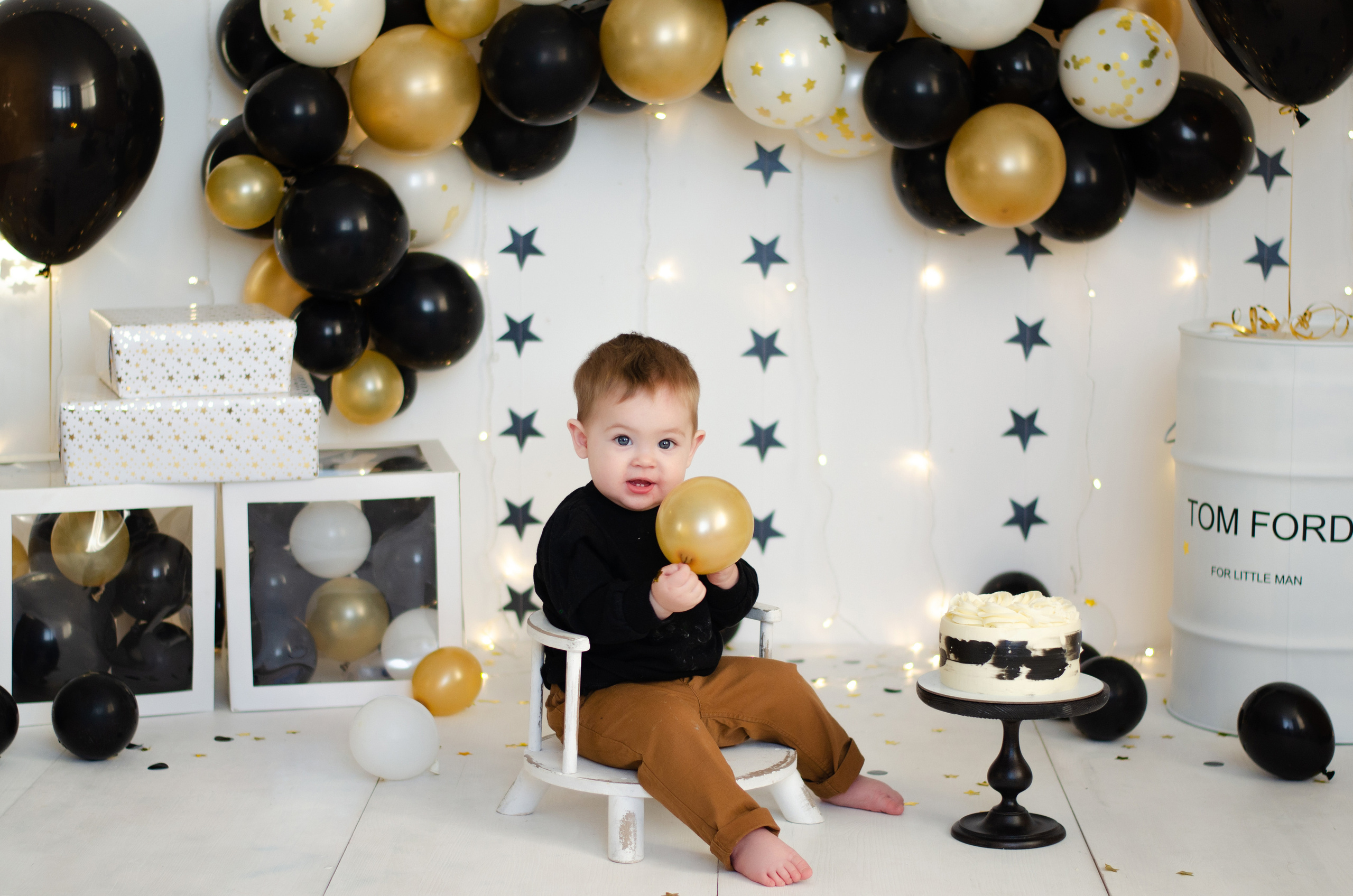 Годовасие. Марина Колосова, детский фотограф и фотограф новорожденных в Красноярс