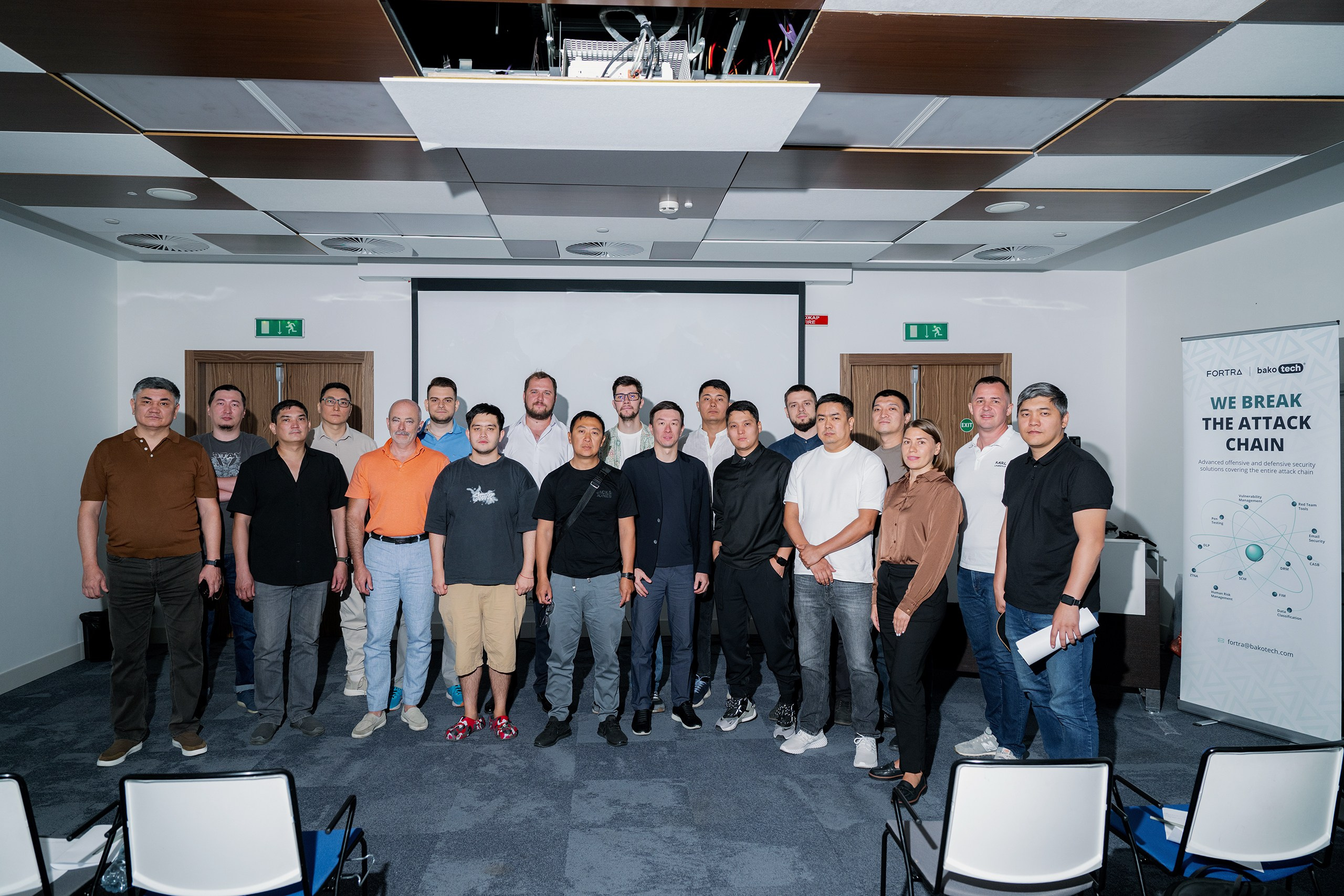 Бизнес завтрак BakoTech&Fortra. Фотограф в Алматы — Алексей Коньков | Репортаж, свадьбы, портреты