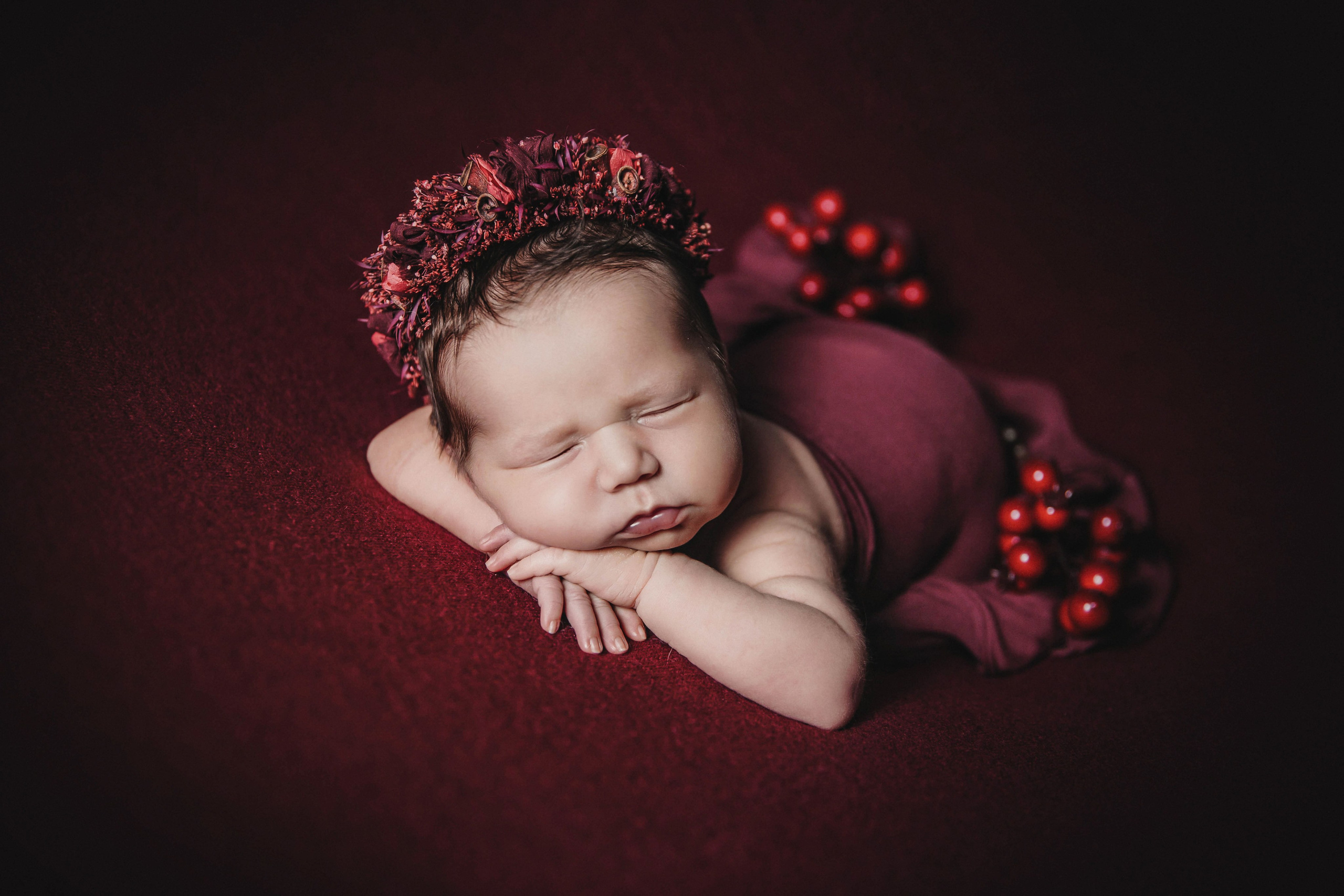 Альбом с классическим ньборном в ярких тонах. Фотограф новорожденных Москва, Люберцы, Жуковский, Раменское