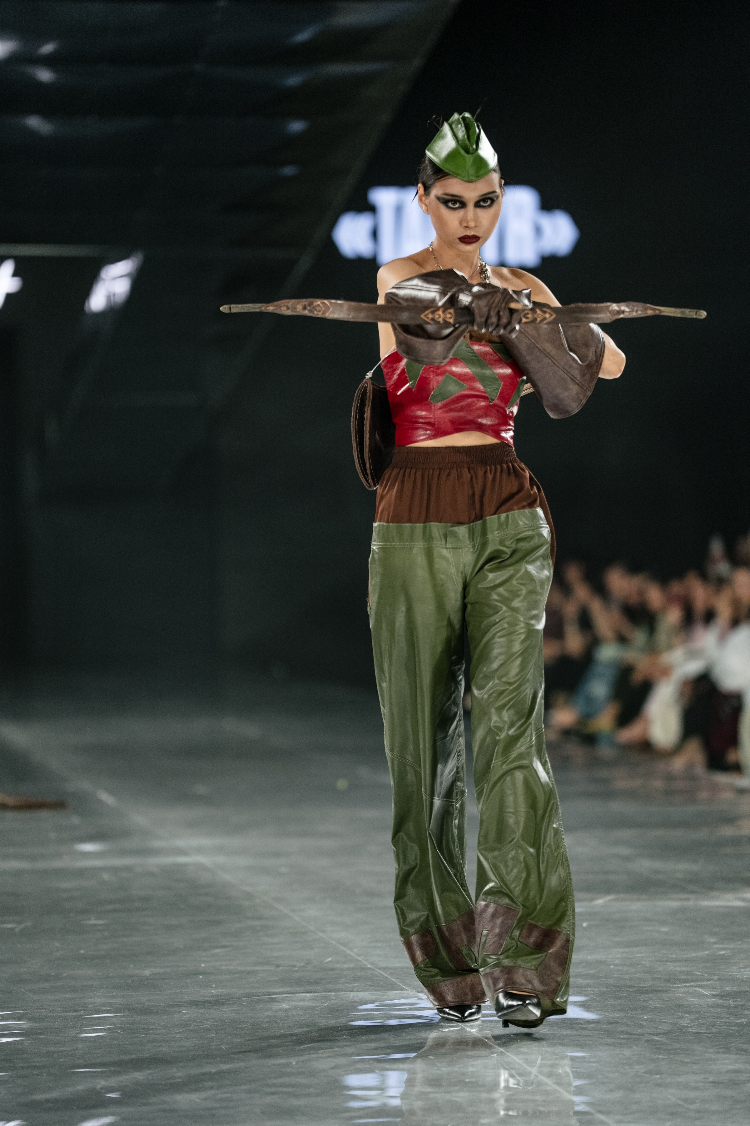 Visa Fashion Week SAKH. Сайт Алматинского НЮ АРТ, будуар и фэшн фотографа Дениса Карпенко
