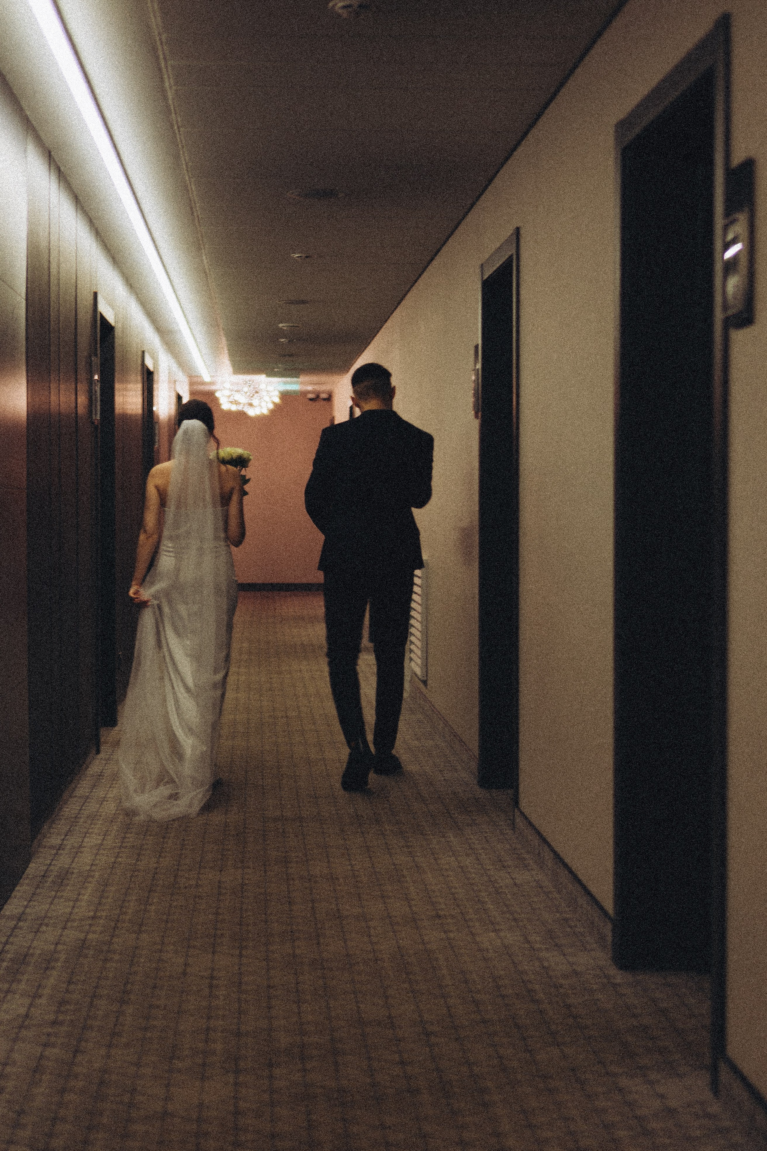 СВАДЕБНАЯ СЬЕМКА СБОРОВ ЖЕНИХА И НЕВЕСТЫ В ОТЕЛЕ И ТАКЖЕ ФОТОСЕССИИЯ В ОТЕЛЕЕ МЕГАПОЛИС БРЯНСК. Профессиональный фотограф, Санкт-Петербург — Виктория Богомолова