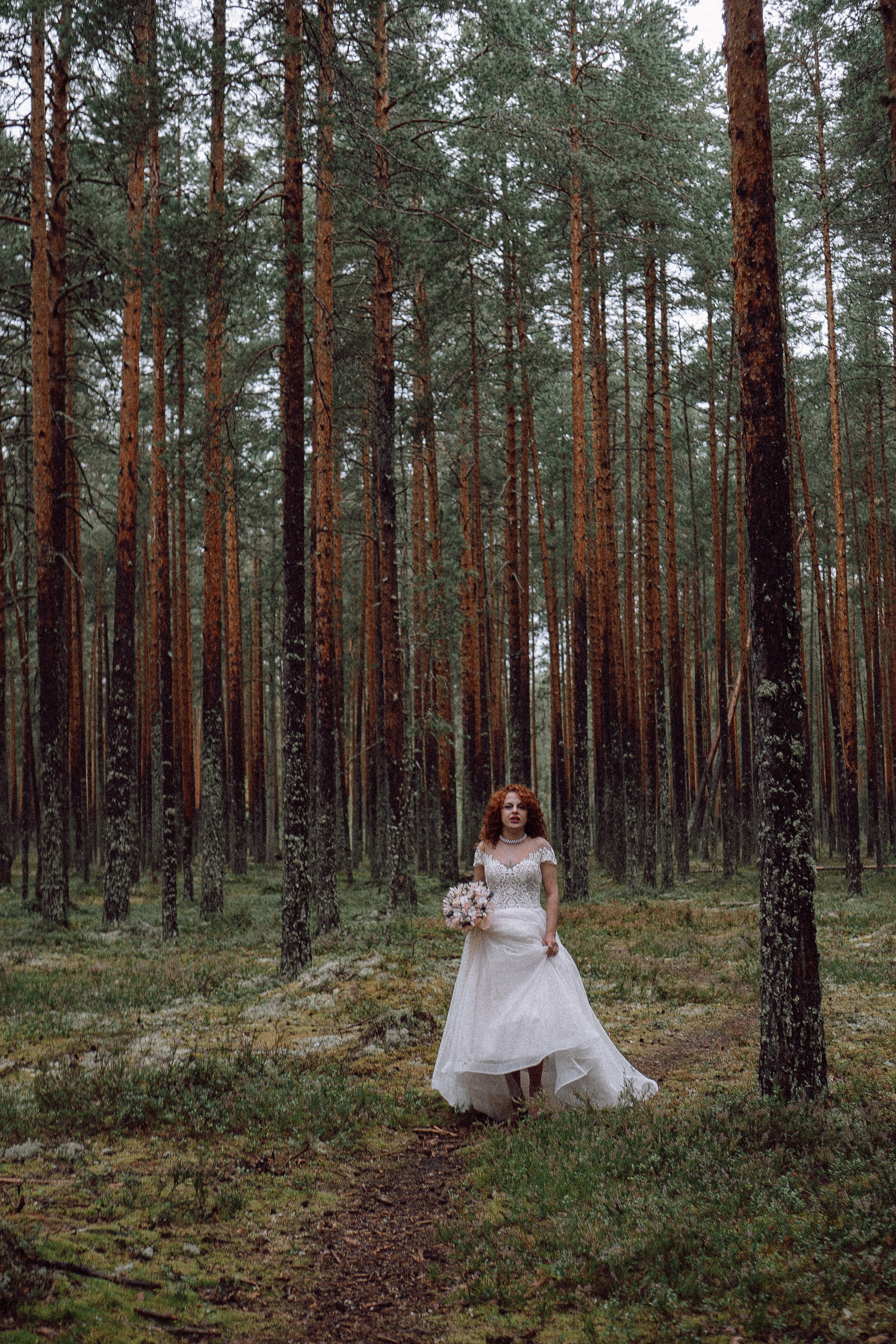 СВАДЕБНАЯ ФОТОСЕССИИЯ ПАРЫ В ГОРОДЕ ПРИОЗЕРСК В СОСНОВОМ ЛЕСУ И С ПИКАПОМ. Профессиональный фотограф, Санкт-Петербург — Виктория Богомолова