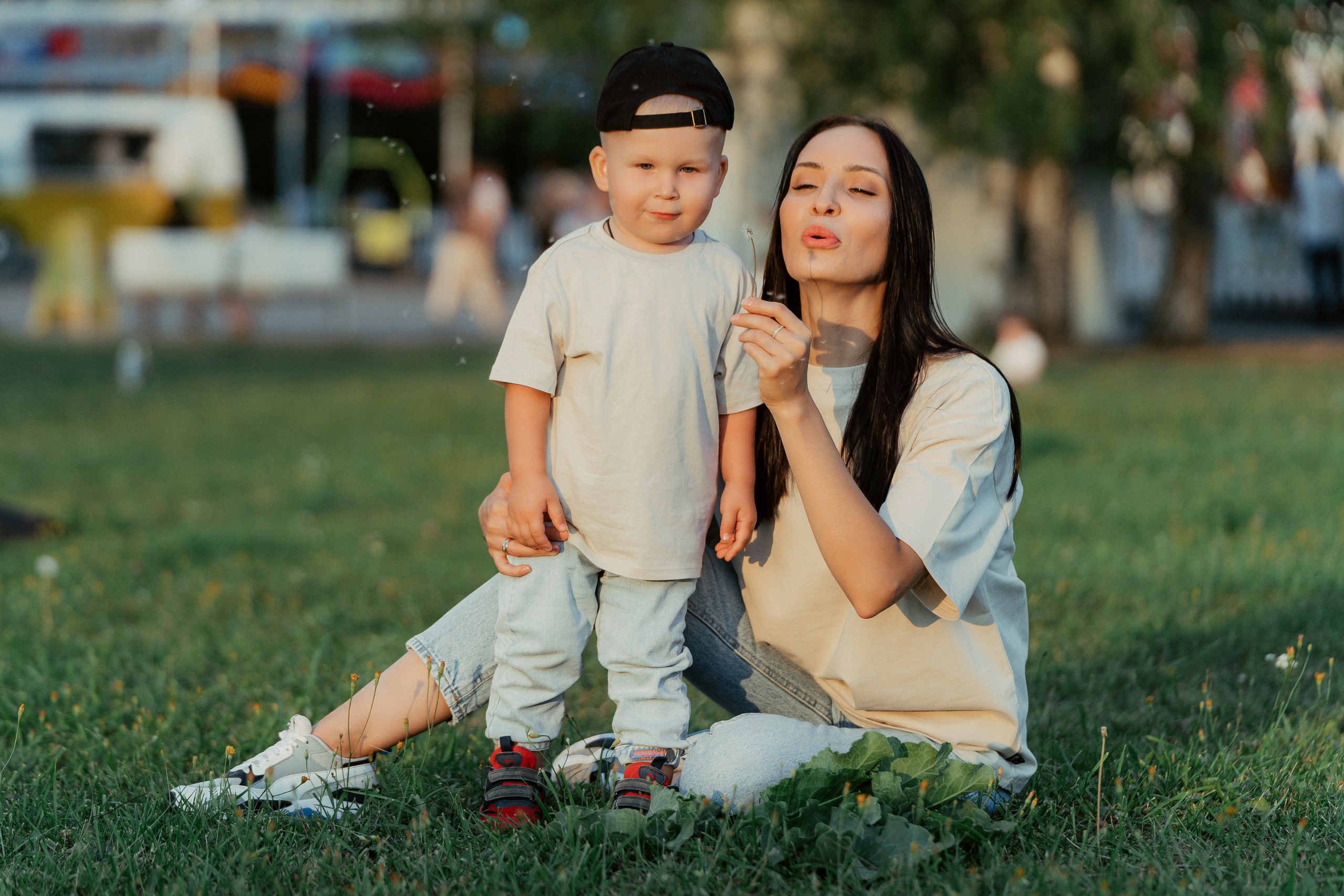 Мама с сыном в парке. Фотограф Никита Анкудинов. Москва — Чебоксары — Казань