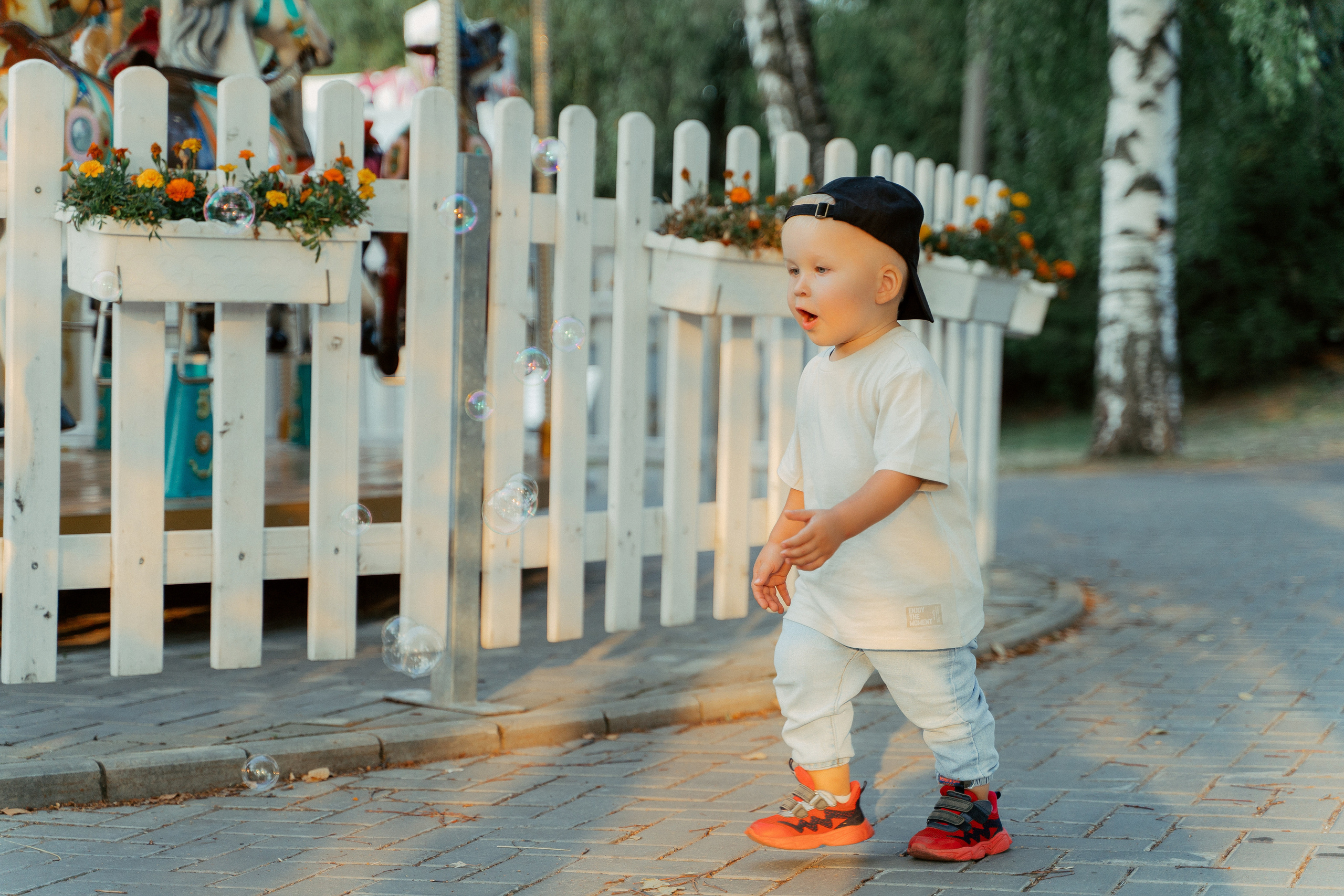 Мама с сыном в парке. Фотограф Никита Анкудинов. Москва — Чебоксары — Казань