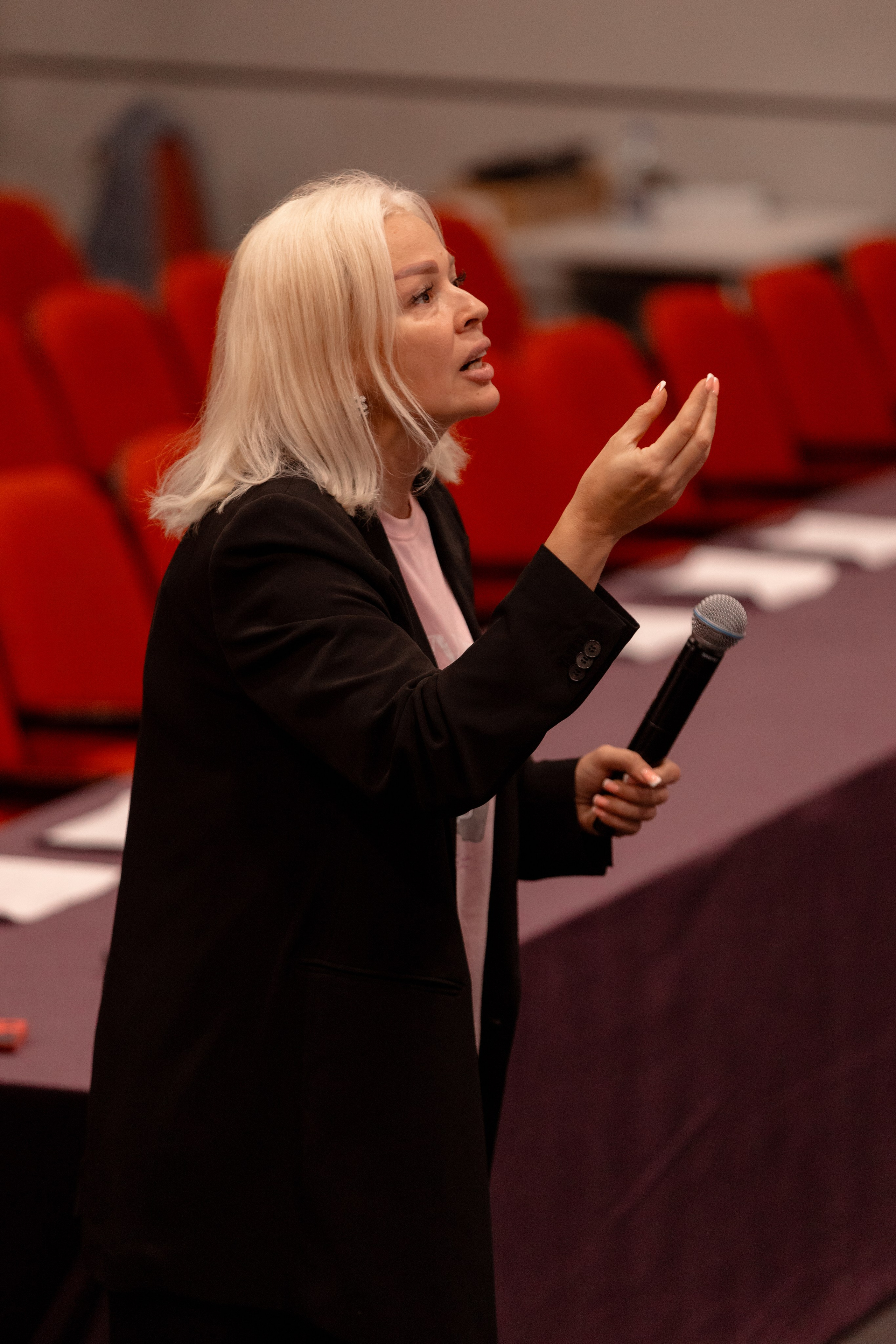 Backstage makeup. Благотворительный конкурс «Голос еще краше». 2025. Фотограф в Ростов-на-Дону Виктория Савчук