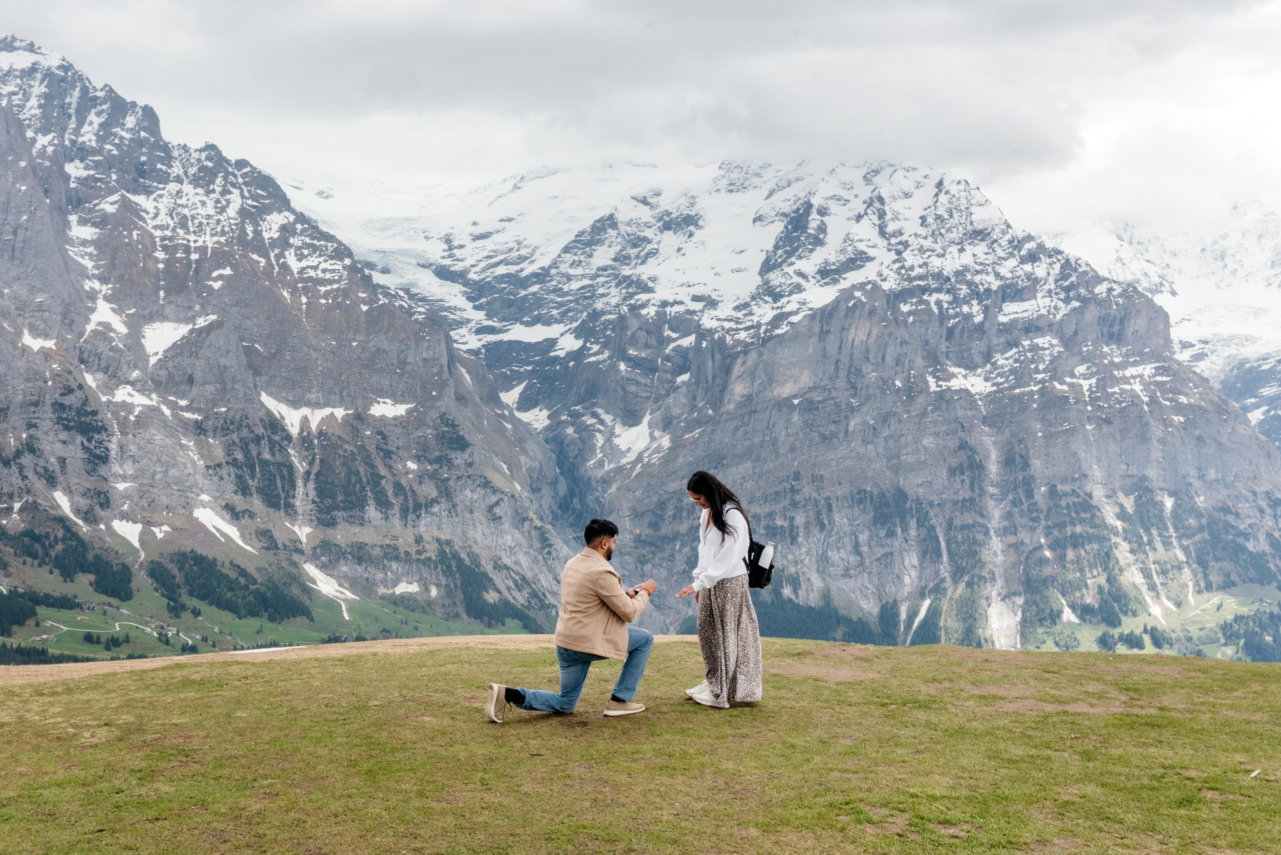 Bijal & Nihar (Grindelwald). Photographer in Interlaken area