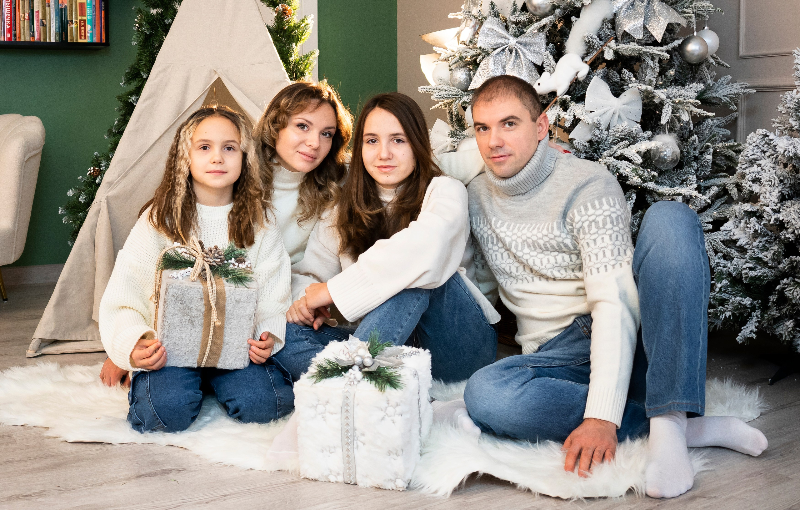 Новогодний в студии. Brand photographer