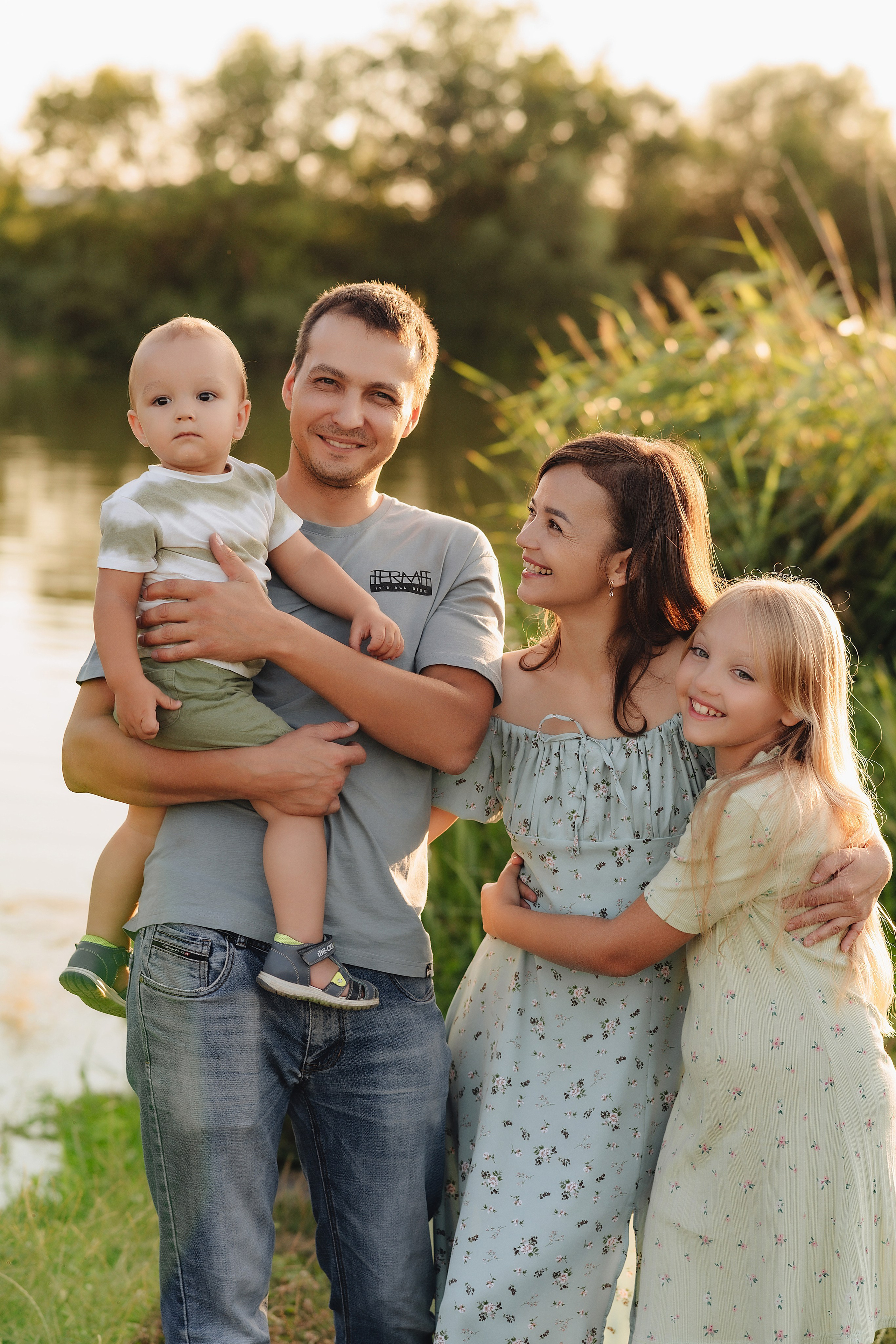Семейная съемка на закате. Фотограф Карина Шмулёва. Воронеж и область