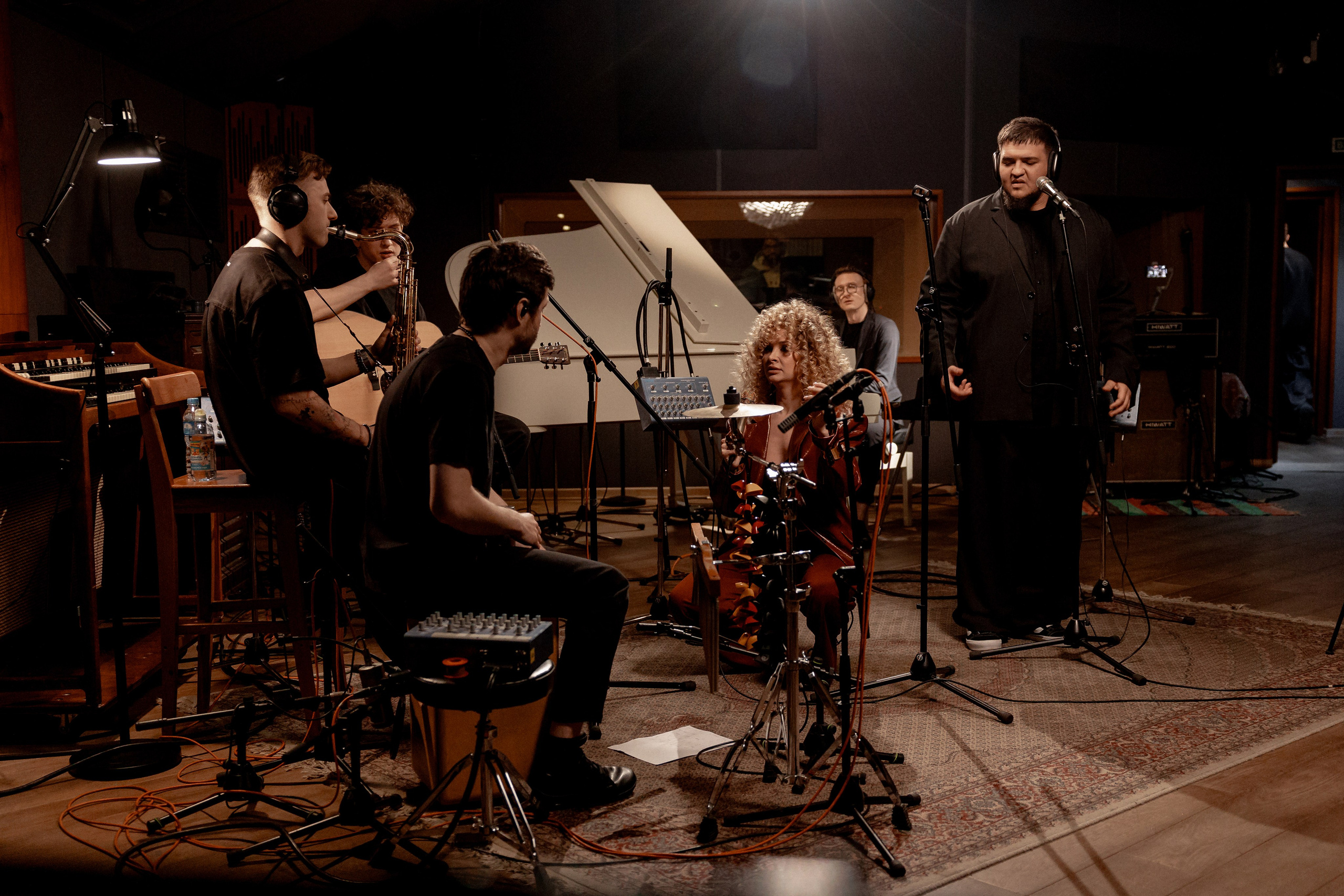 Съёмка клипа БИГГИ и Teysha. Свадебный и контент фотограф в Москве — Юлия Барно (Баранова)