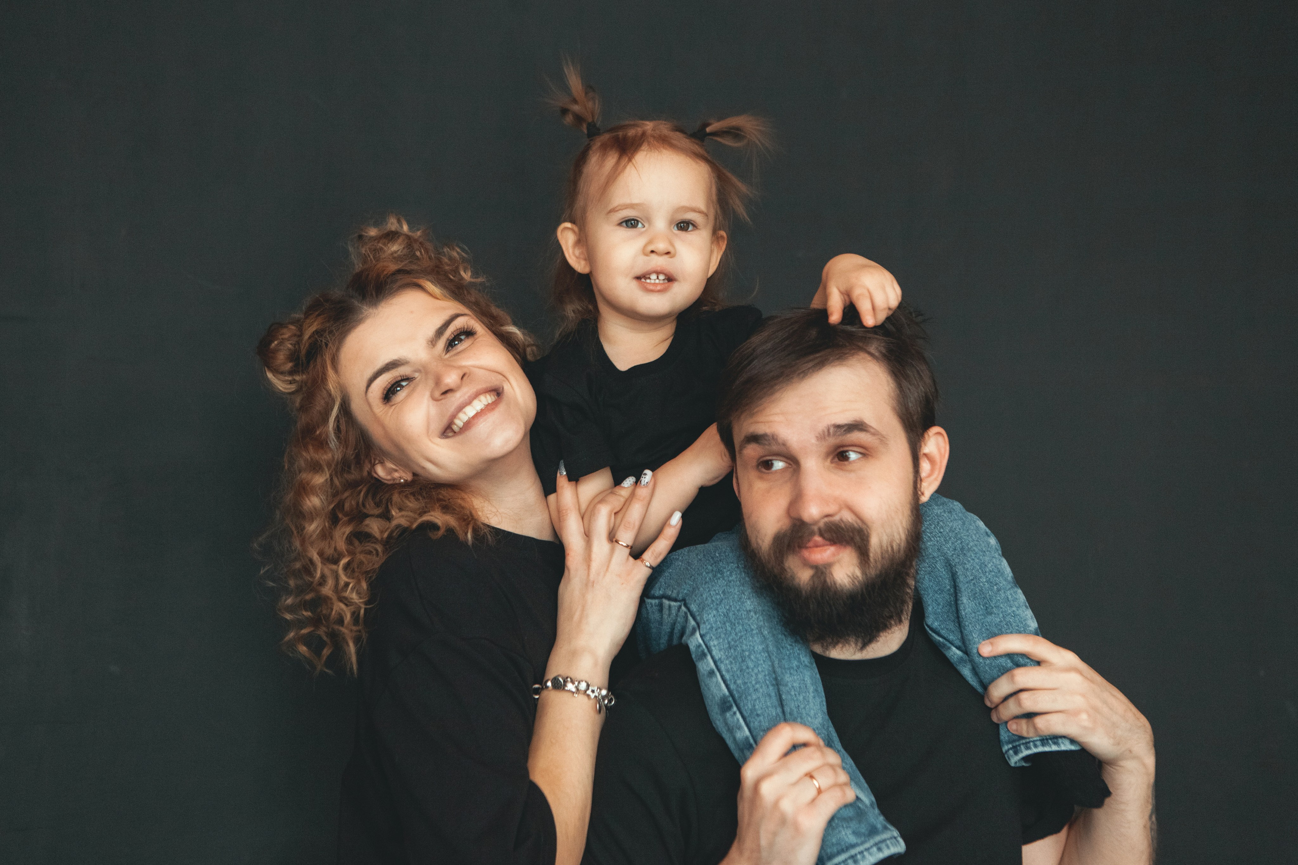 Новогодняя семейная фотосессия в студии. Фотограф Ольга Ефремова