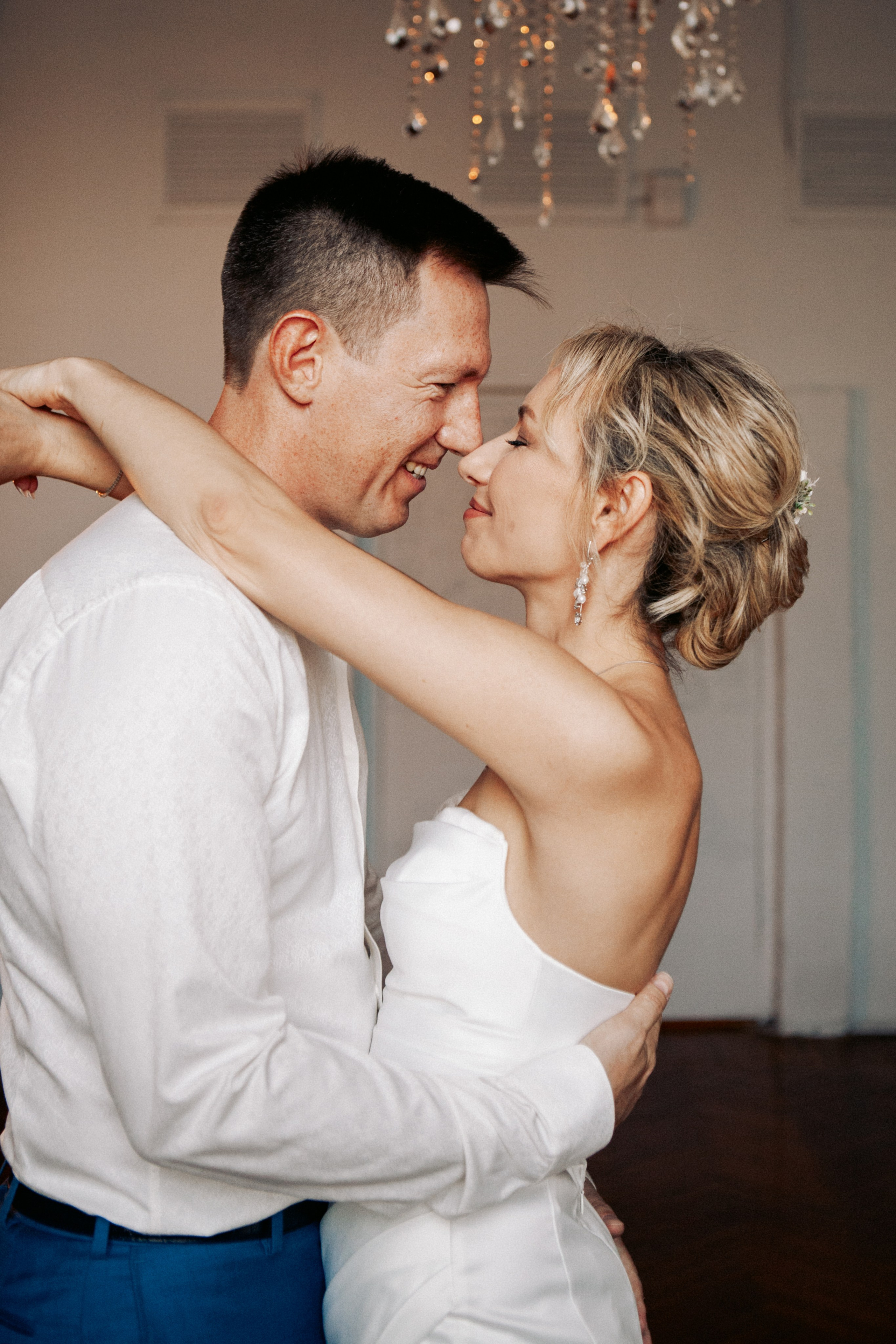 Утро невесты и фотосессия в гостинице radisson collection hotel moscow бывшая гостиница украина. Фотограф Ольга Ефремова