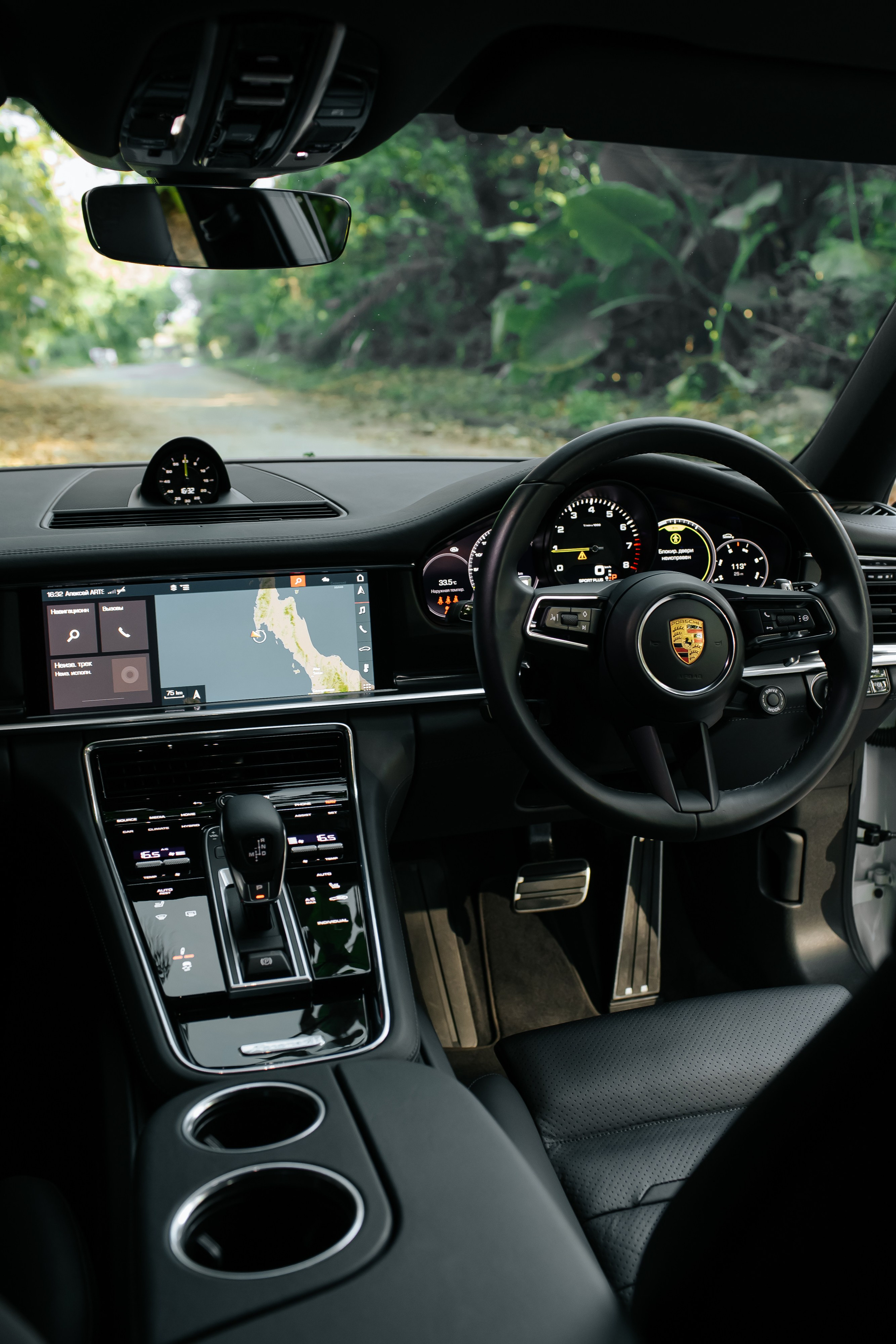 Porsche Panamera. Фотограф в на Пхукете Сергей Войлоков