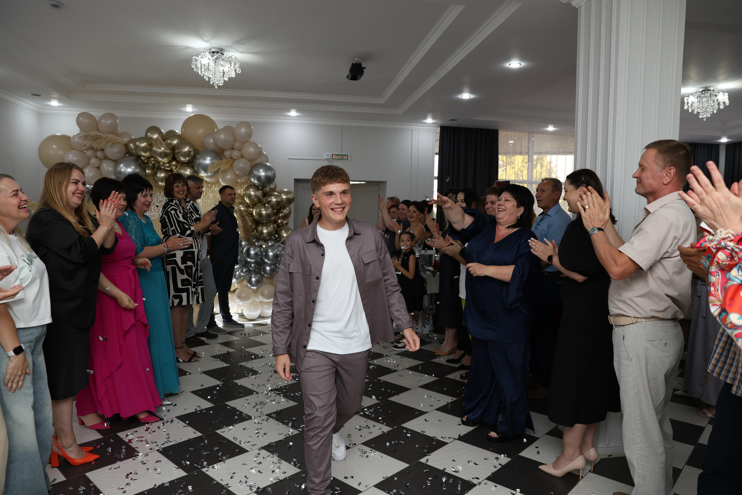 Выпускной 9 класс. Фотограф Любава Колесник. Выпускные альбомы в Крымском районе
