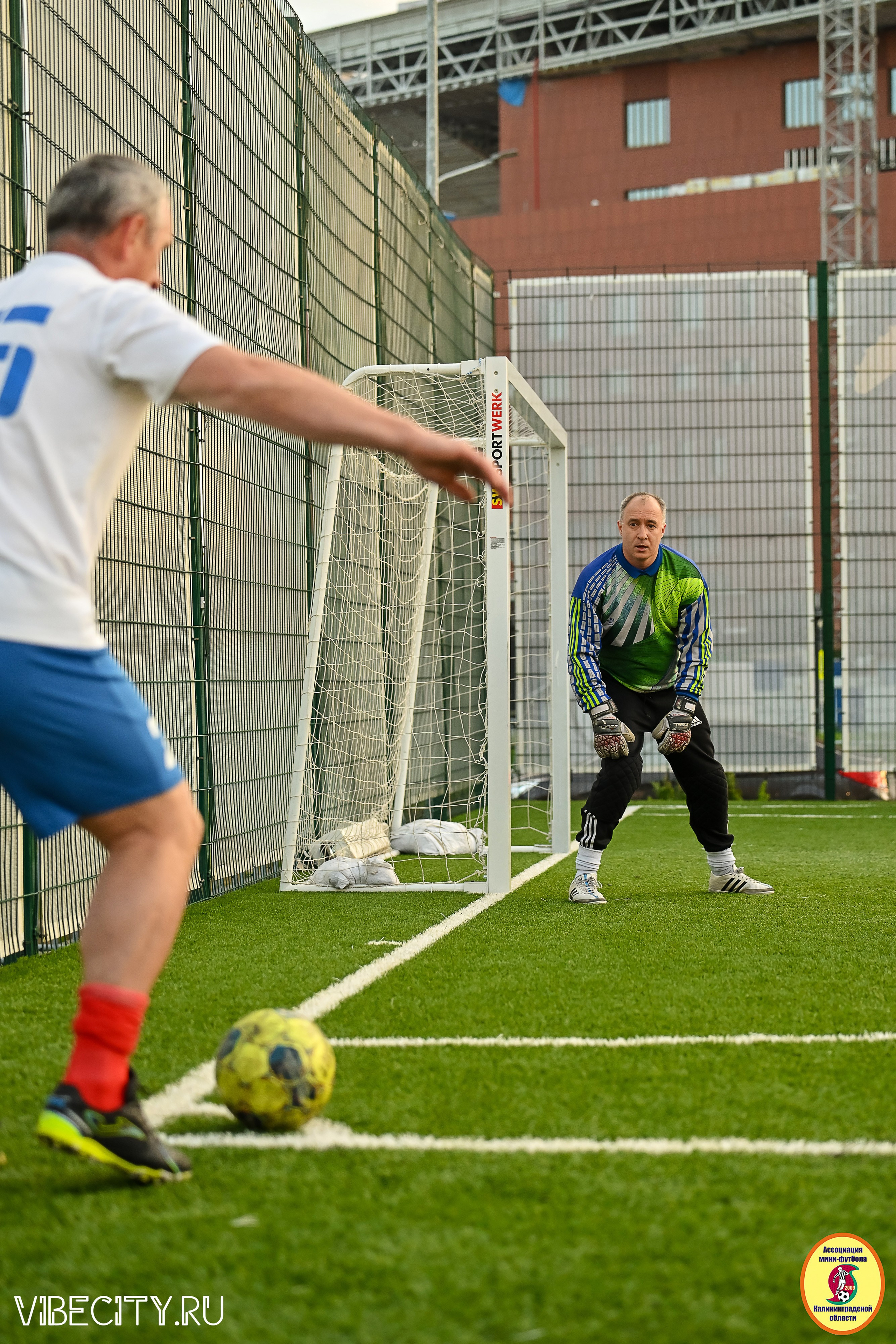 ИГРЫ МИНИ-ФУТБОЛЬНОЙ И КОРПОРАТИВНОЙ ЛИГИ. VIBECITY.RU Вайб Сити Ру Фоторепортажи Фотоотчеты Калининград
