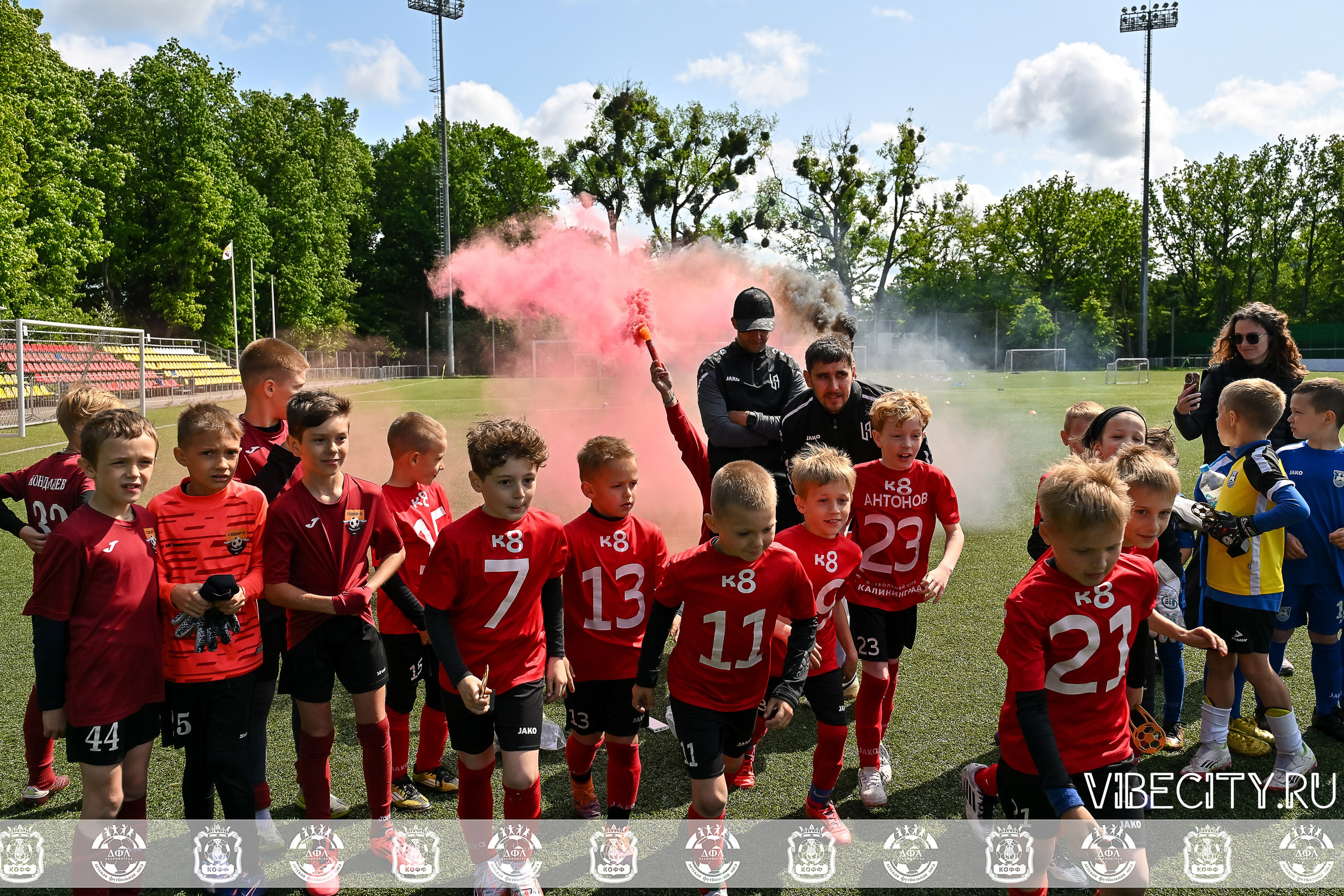 Большие Звезды светят Малым. VIBECITY.RU Вайб Сити Ру Фоторепортажи Фотоотчеты Калининград