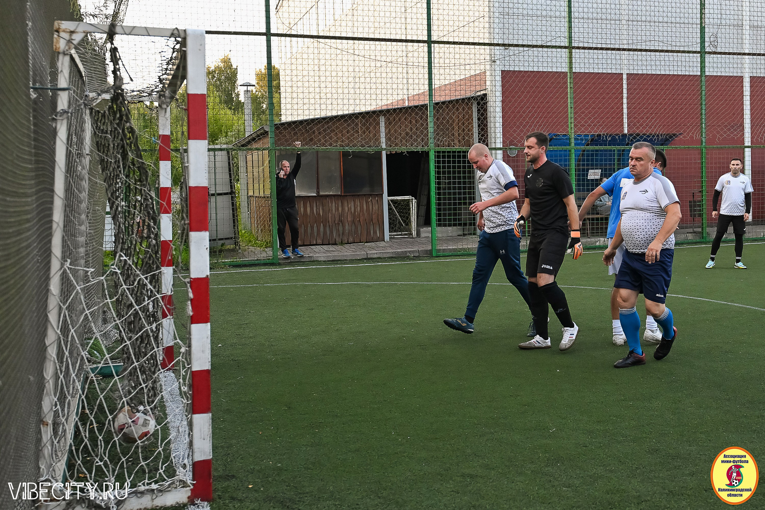ИГРЫ ПЛЕЙ-ОФФ ПЕРВОГО ДИВИЗИОНА МИНИ-ФУТБОЛЬНОЙ ЛИГИ. VIBECITY.RU Вайб Сити Ру Фоторепортажи Фотоотчеты Калининград