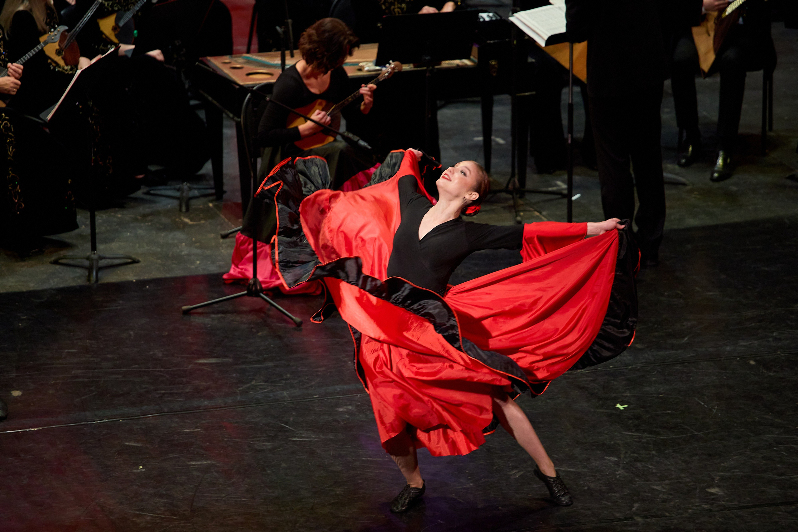 Филармония «Вокруг света в ритме танца». Фотограф Илья Прохоров в Кирове