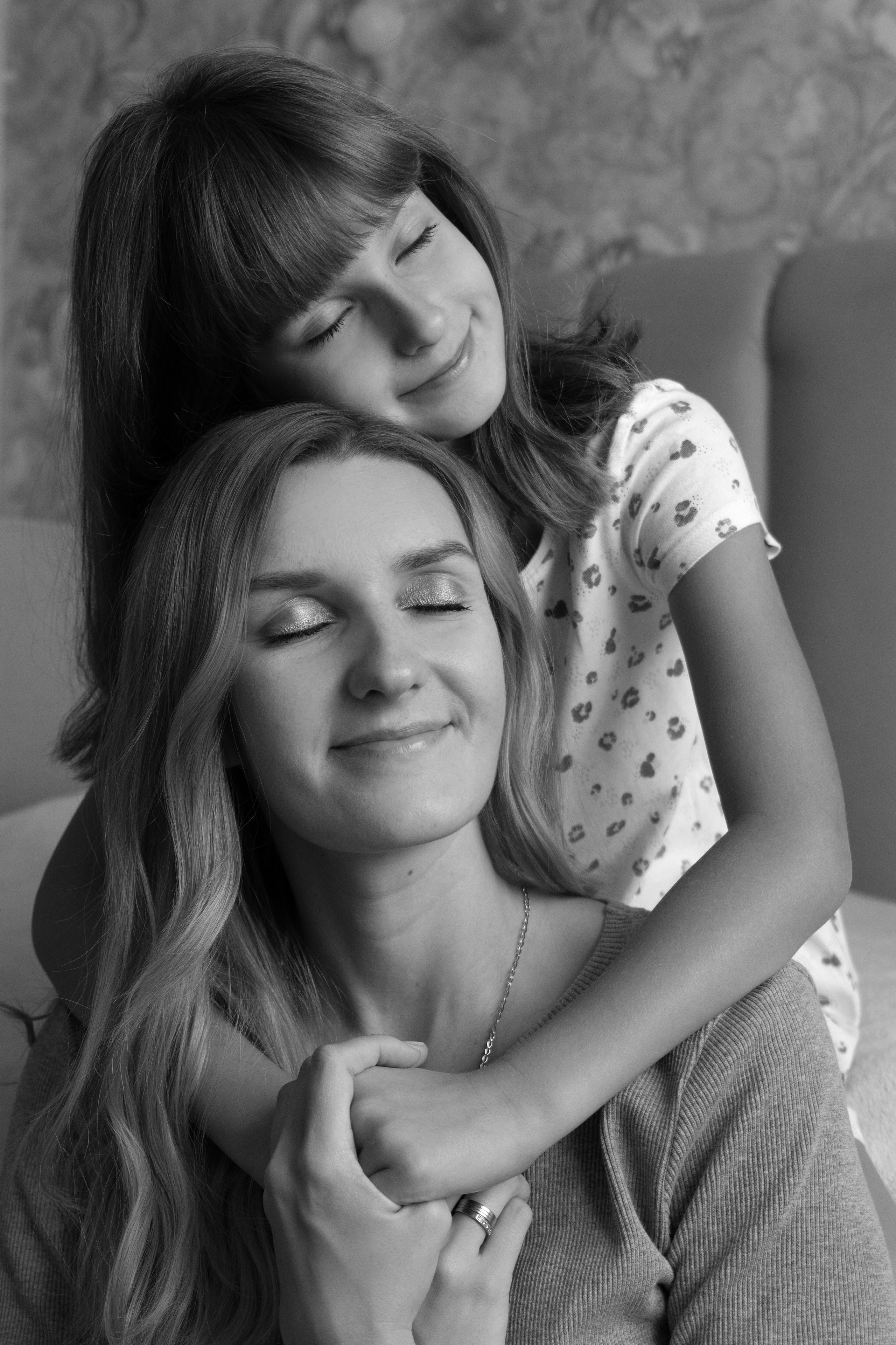 Семейная фотосессия дома. Фотограф видеограф Ольга Василевская