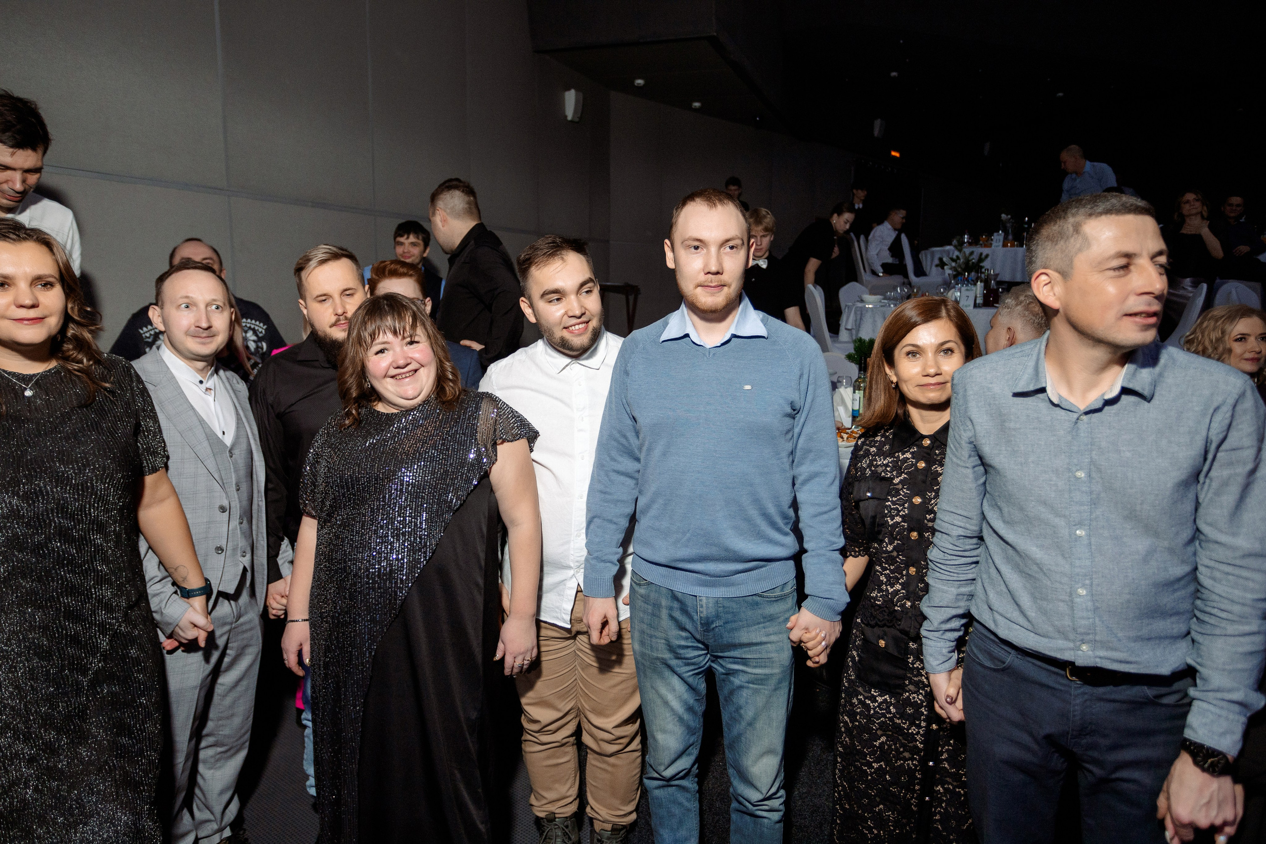 РЕПОРТАЖ: НОВЫЙ ГОД В ДК МЕТАЛЛУРГ. Профессиональный фотограф в Ижевске Леша Петров