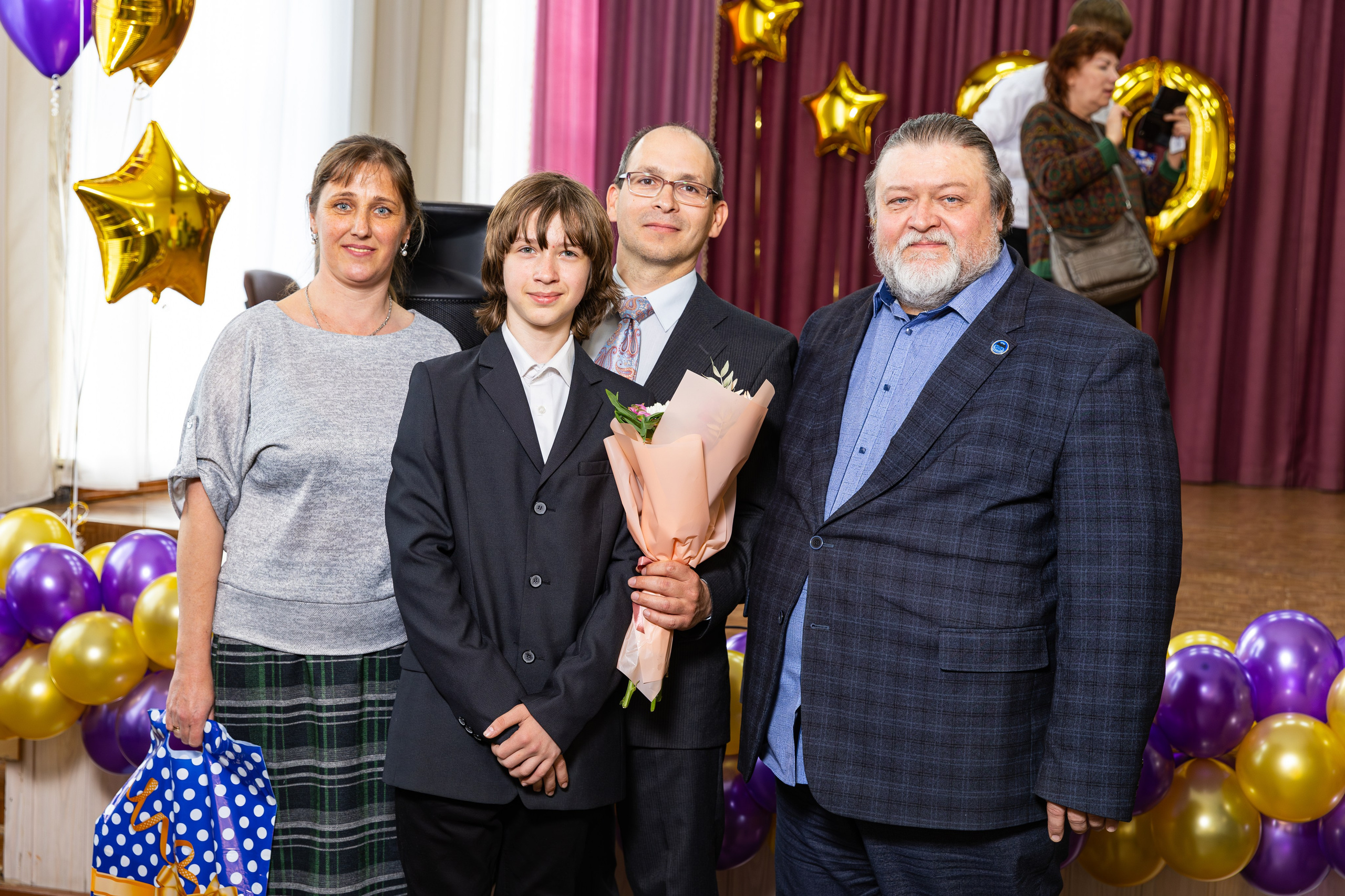 Выпускной музыкальная школа № 8. Фотограф Александр Поздняков  Новосибирск