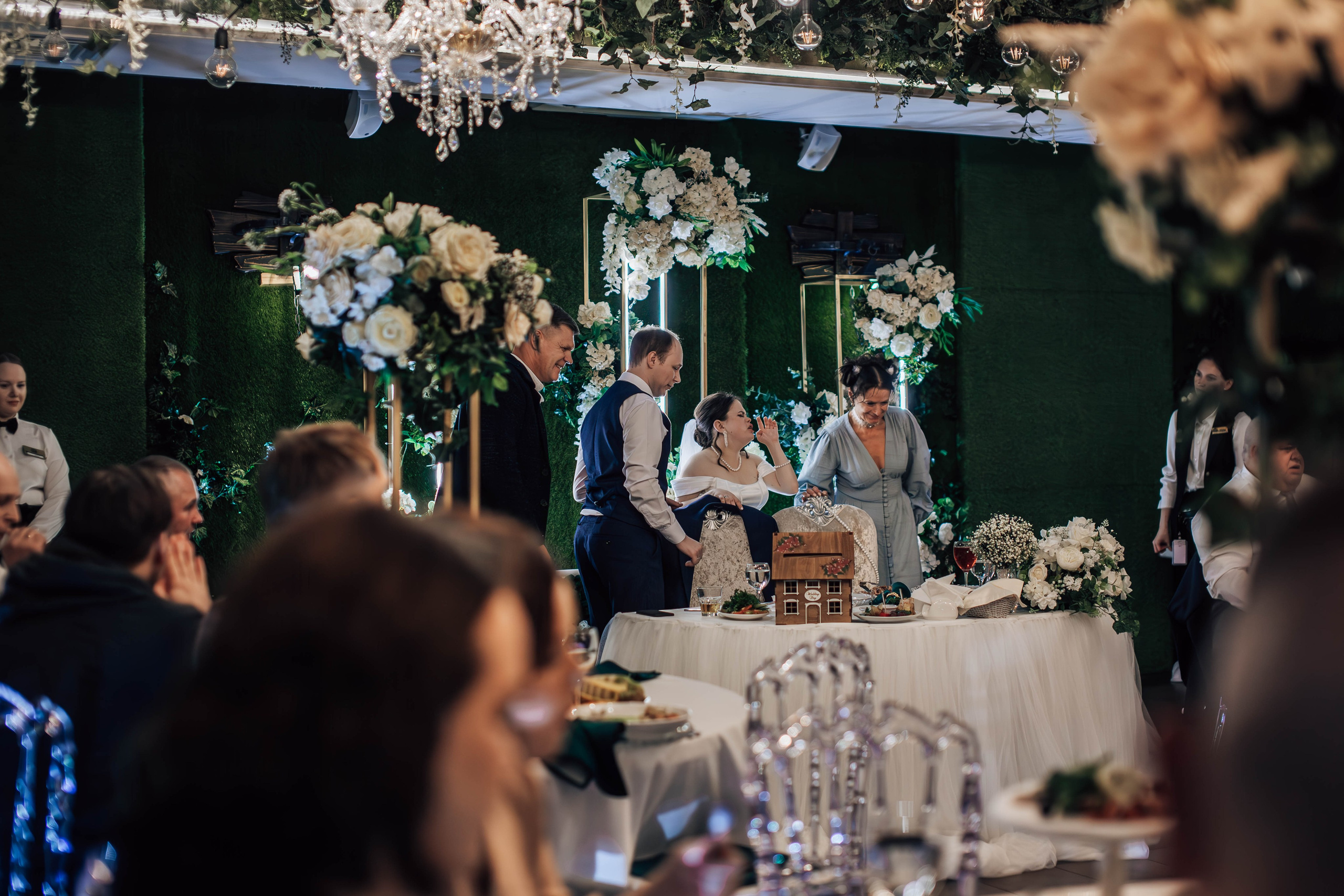 Свадебный банкет. Семейный и художественный фотограф в Тюмени Юлия Логинова