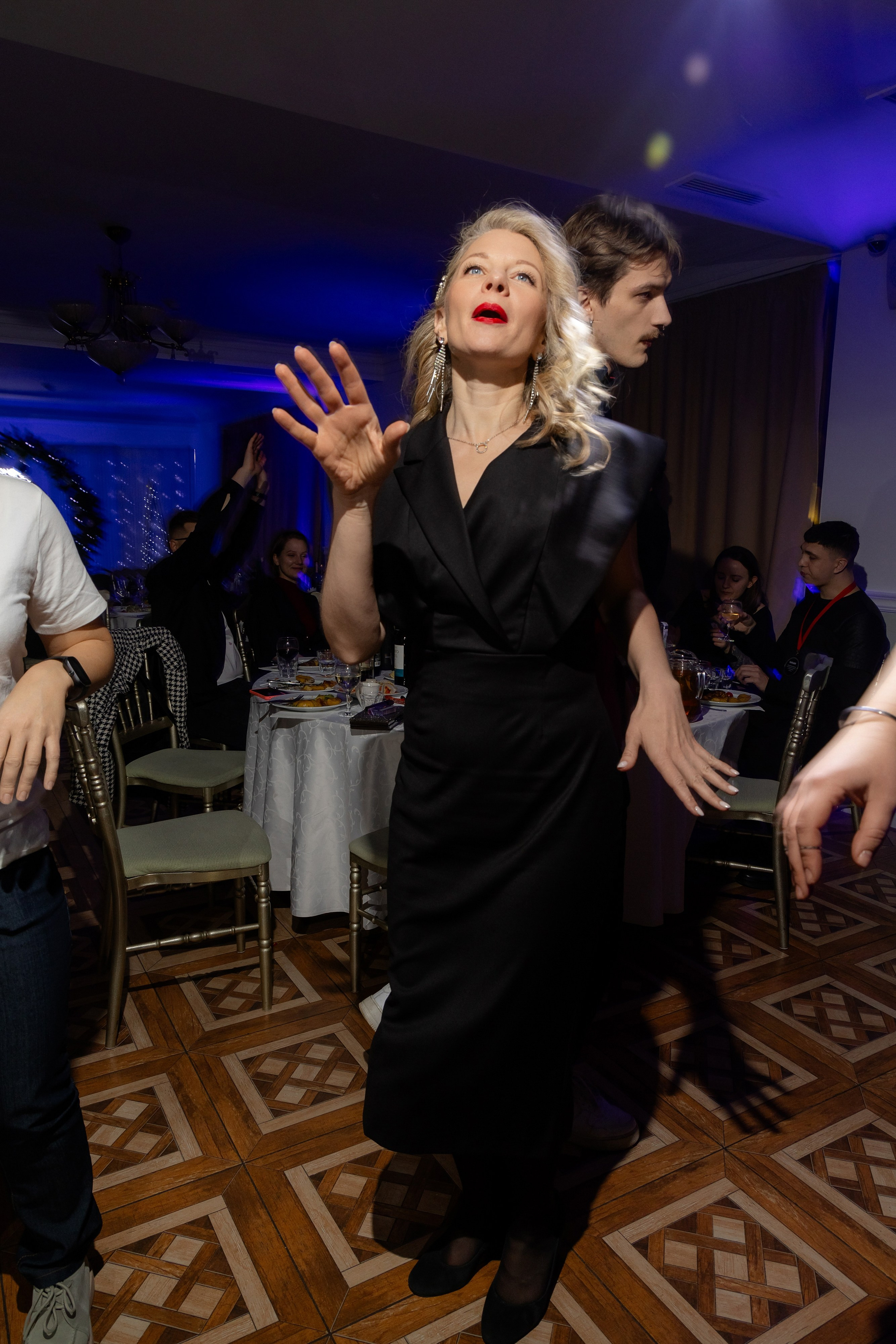 Корпоративная фотосъемка для кафе GARAGE | Новый год 2025 | Минск. Свадебный фотограф в Минске/Беларуси Сергей Спиридонов