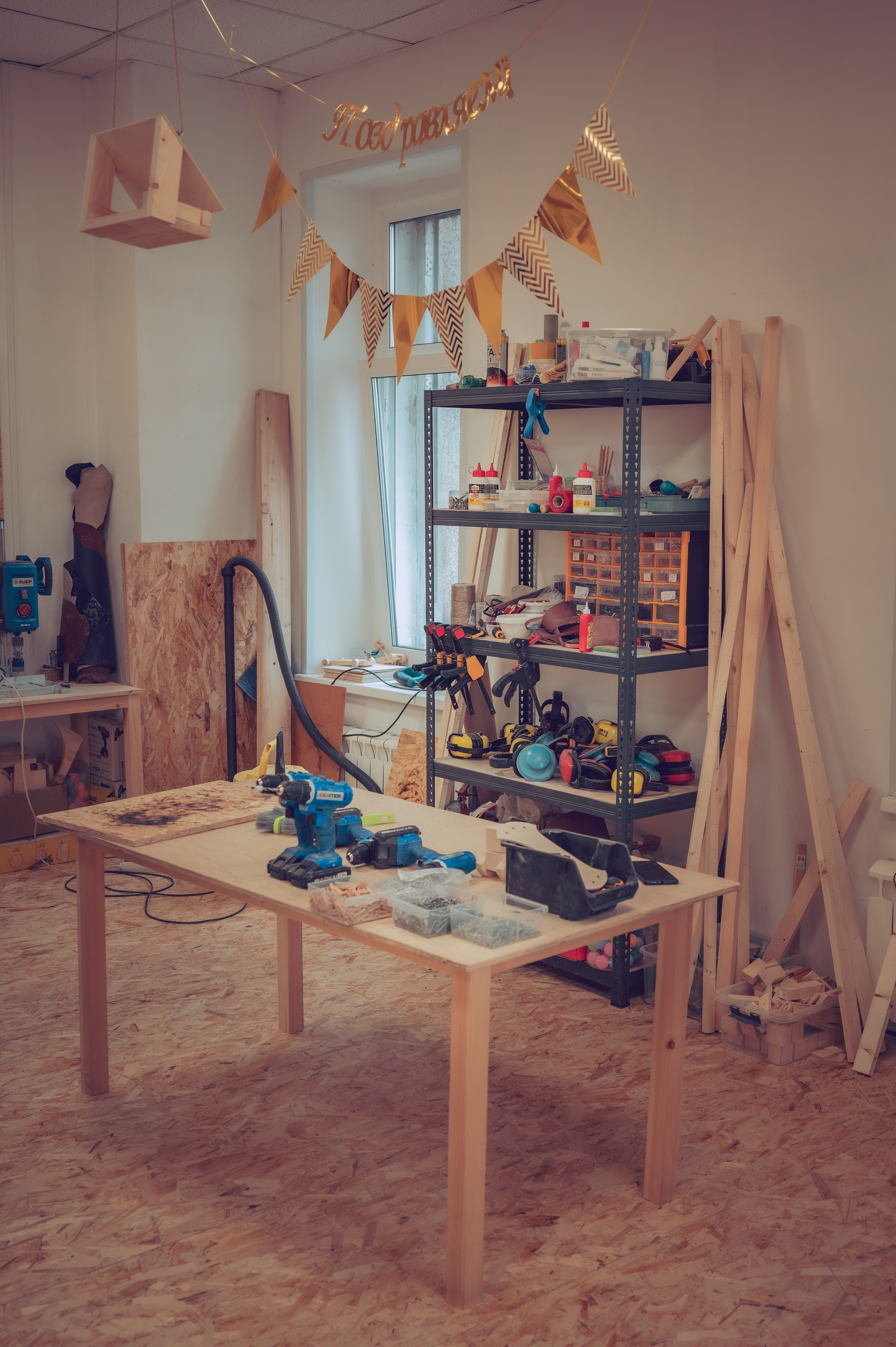 Репортаж из детской столярной мастерской. Семейный фотограф Руслан Каримов Одинцово Москва